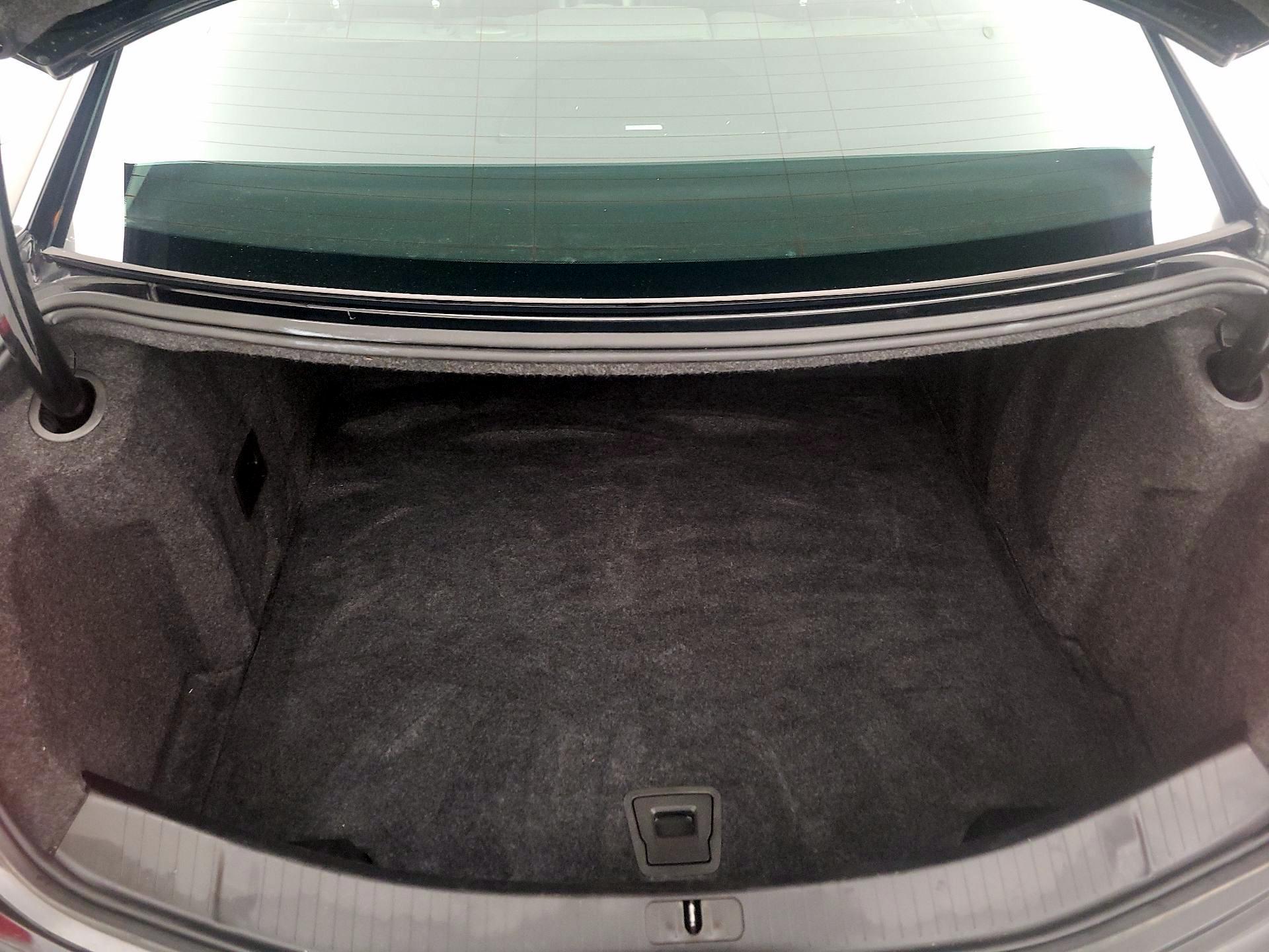 Thumbnail: 2017 Cadillac XTS - 18