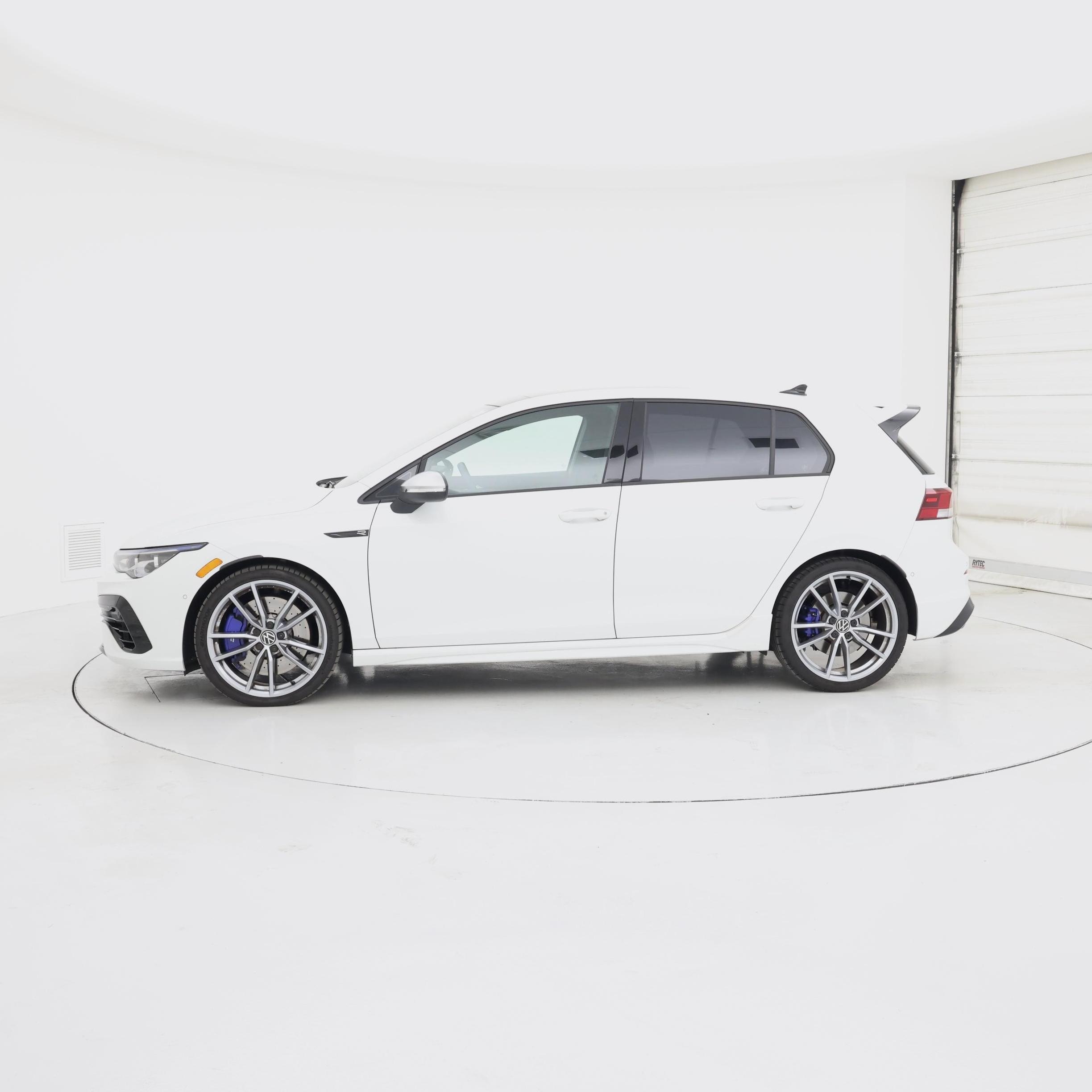 Thumbnail: 2024 Volkswagen Golf - 3