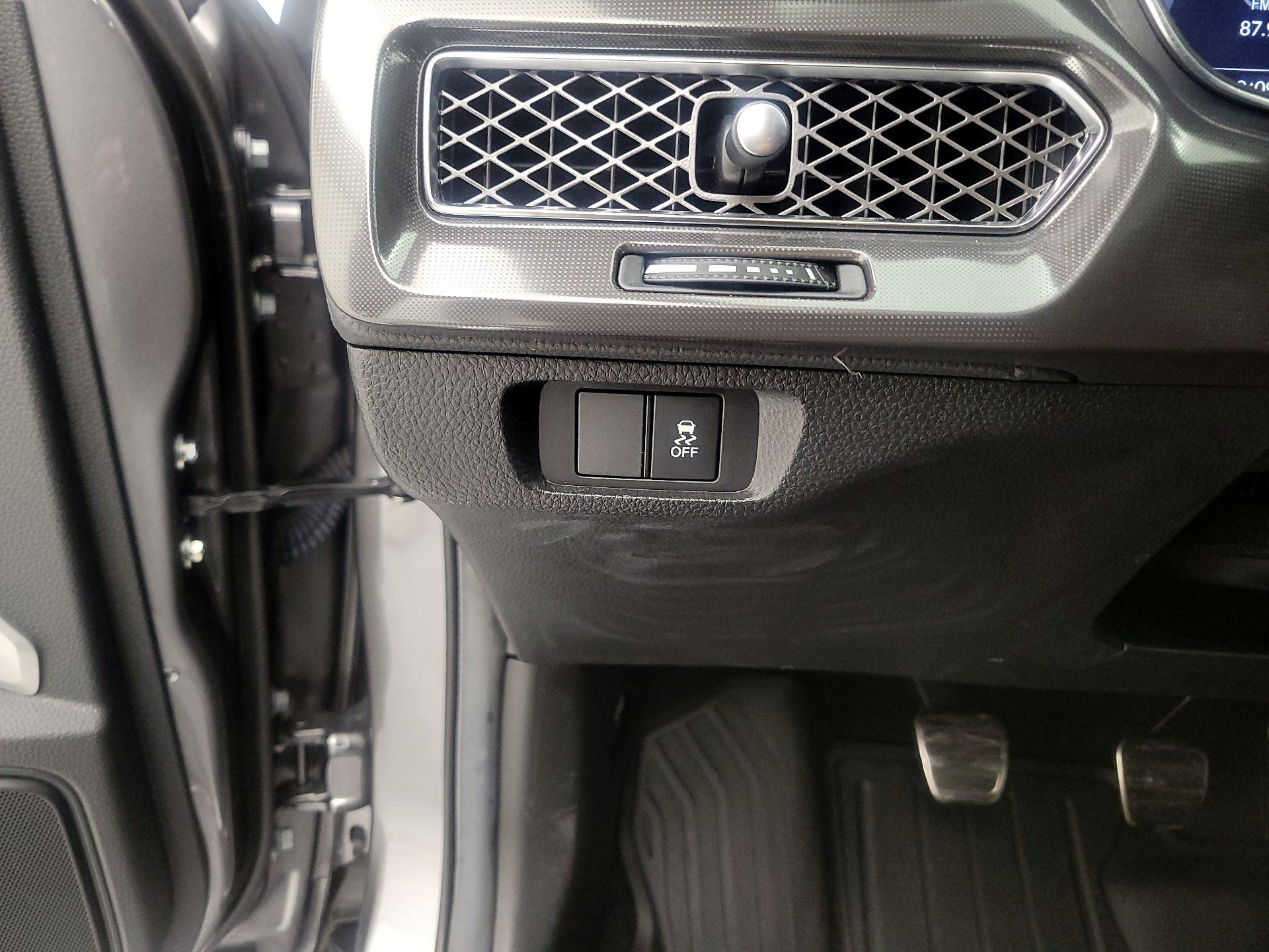 Thumbnail: 2025 Acura Integra - 13