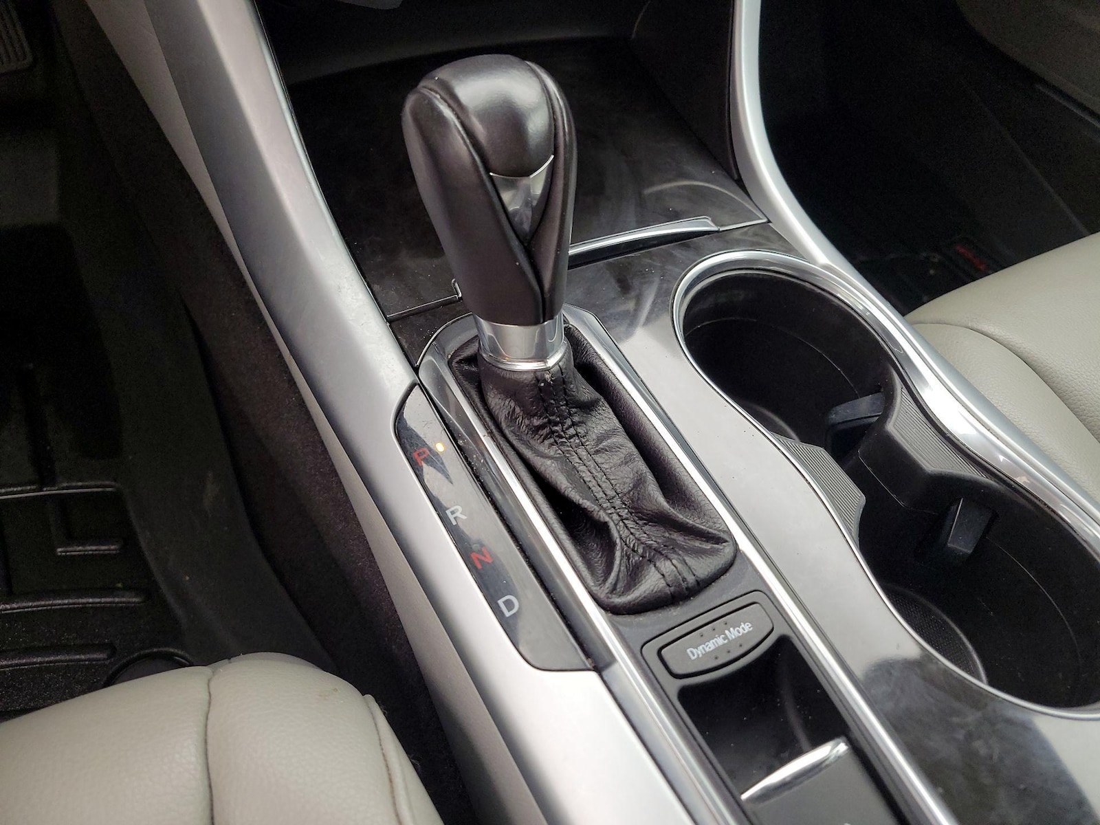 2020 Acura TLX Base - Photo 18
