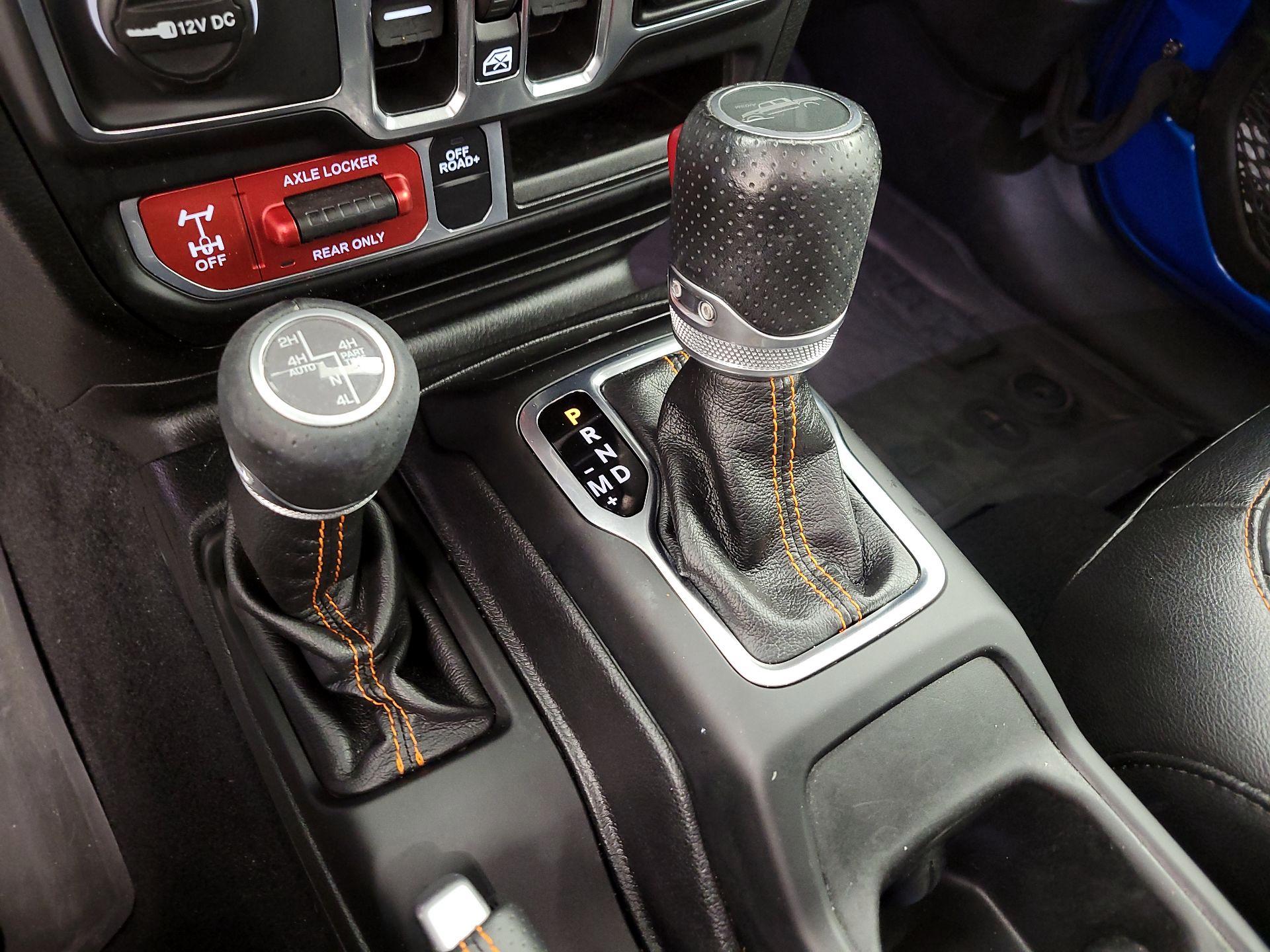 Thumbnail: 2021 Jeep Gladiator - 17