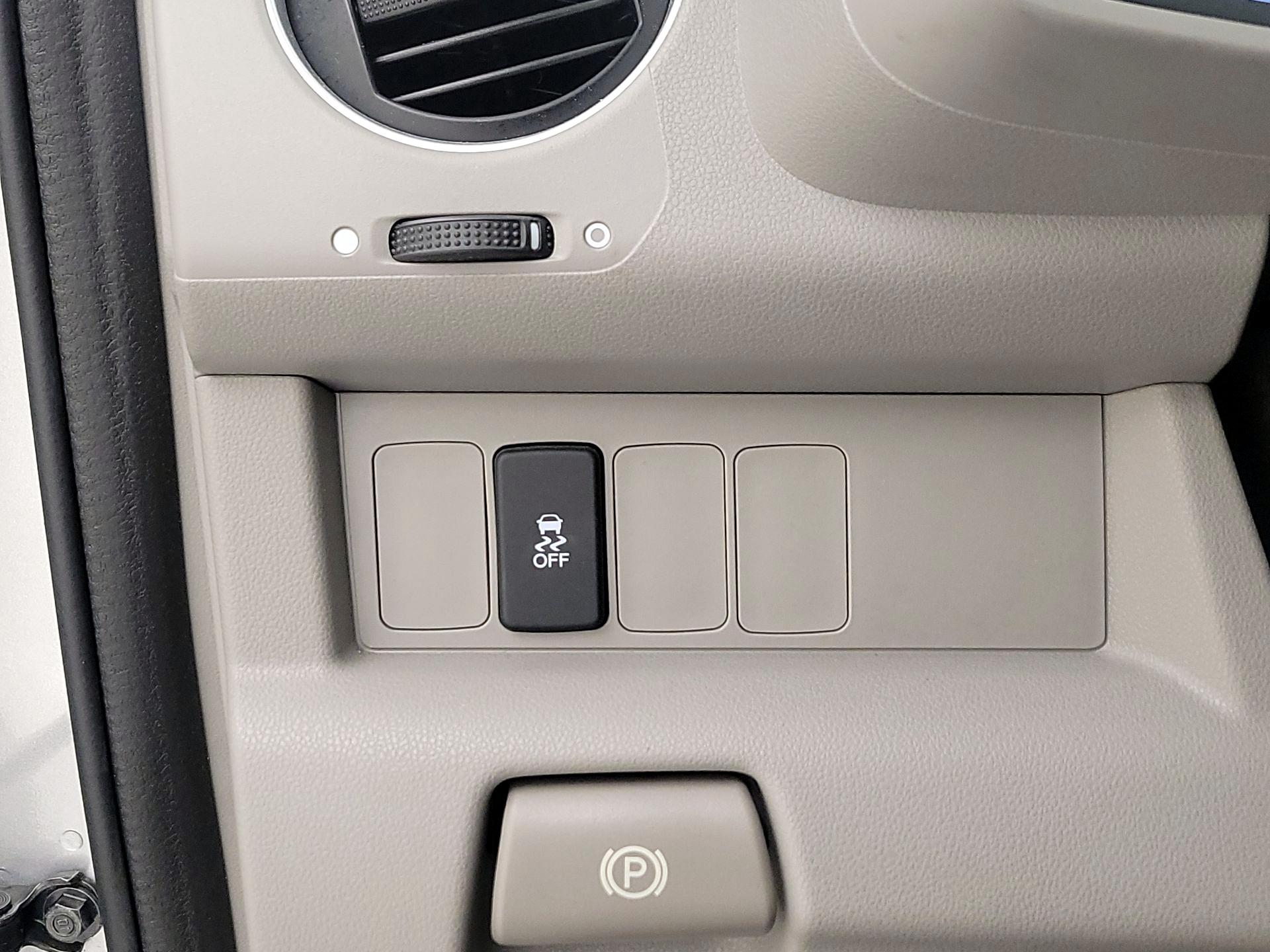 Thumbnail: 2015 Honda Pilot - 13