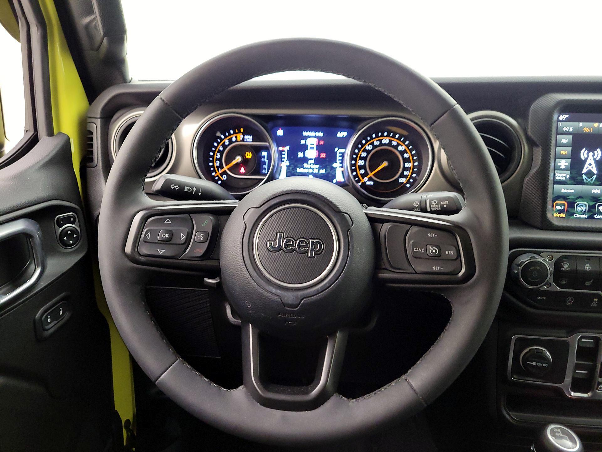 Thumbnail: 2023 Jeep Gladiator - 10