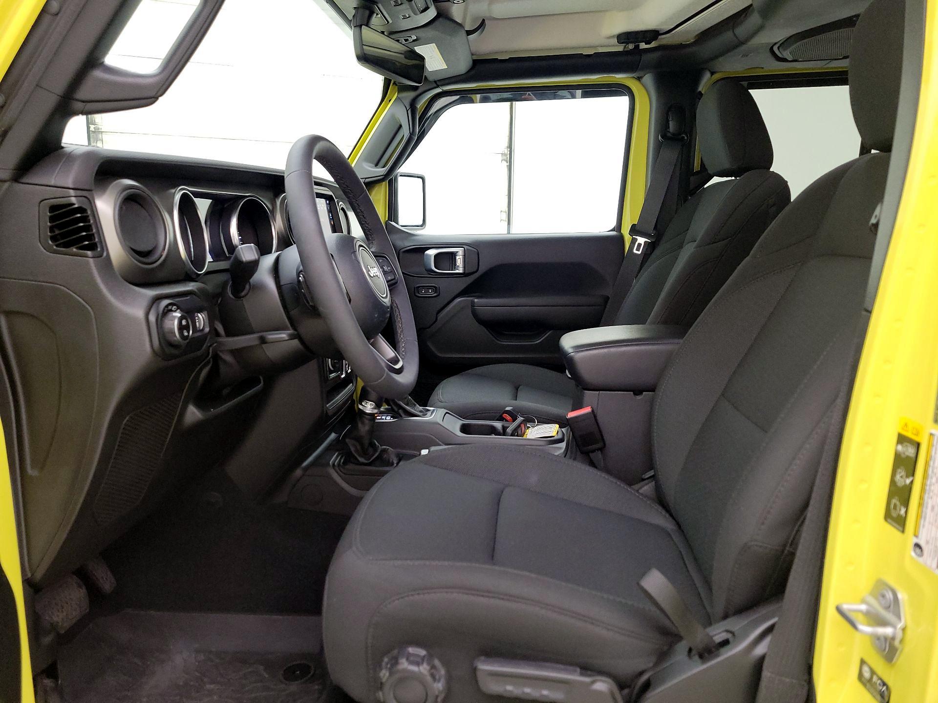 Thumbnail: 2023 Jeep Gladiator - 11