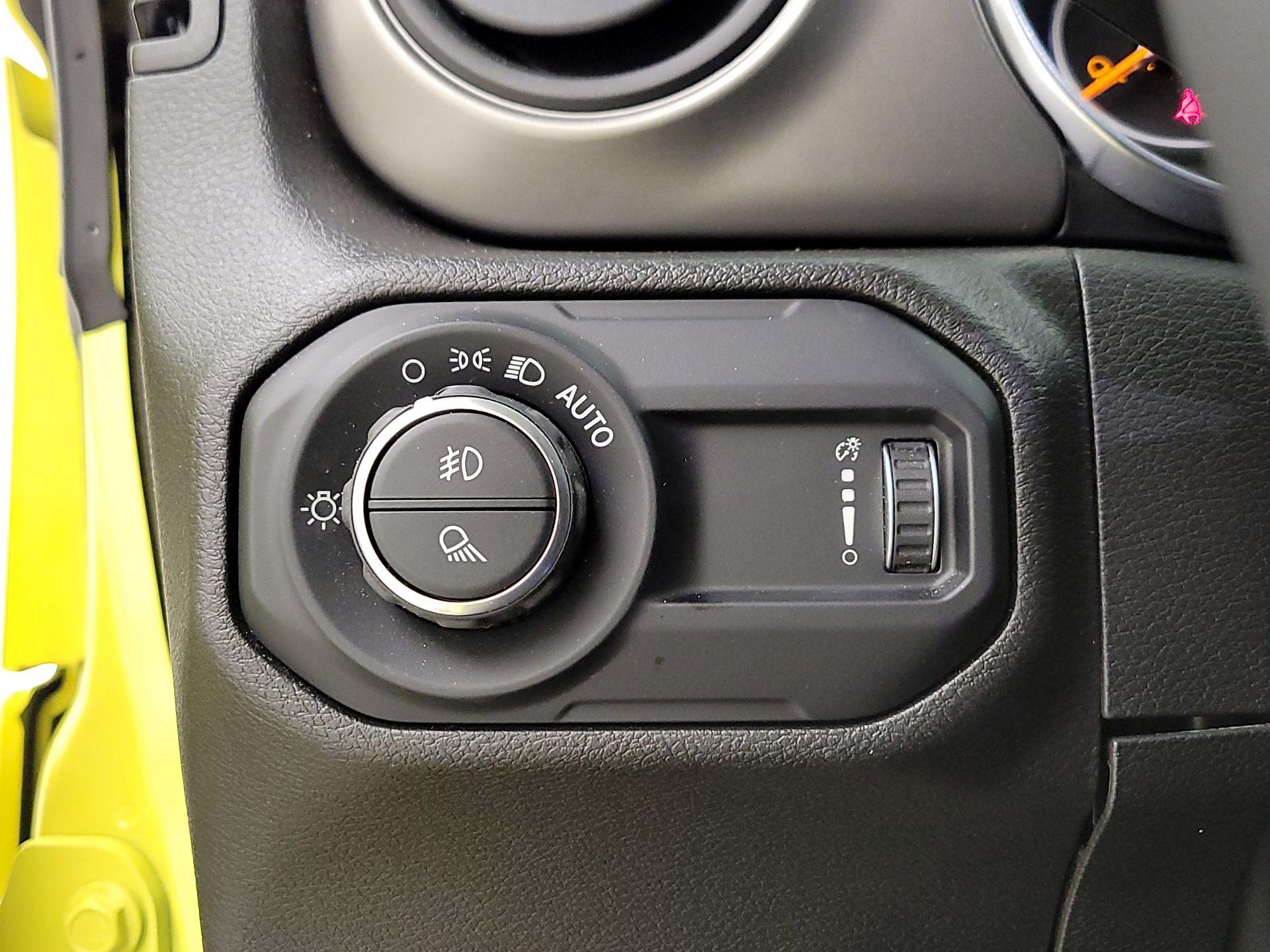 Thumbnail: 2023 Jeep Gladiator - 13