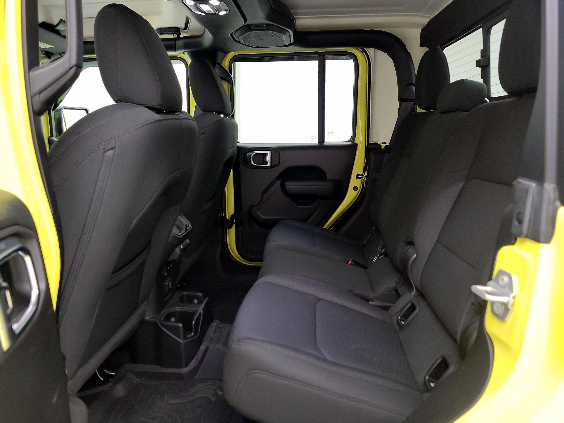 Thumbnail: 2023 Jeep Gladiator - 19