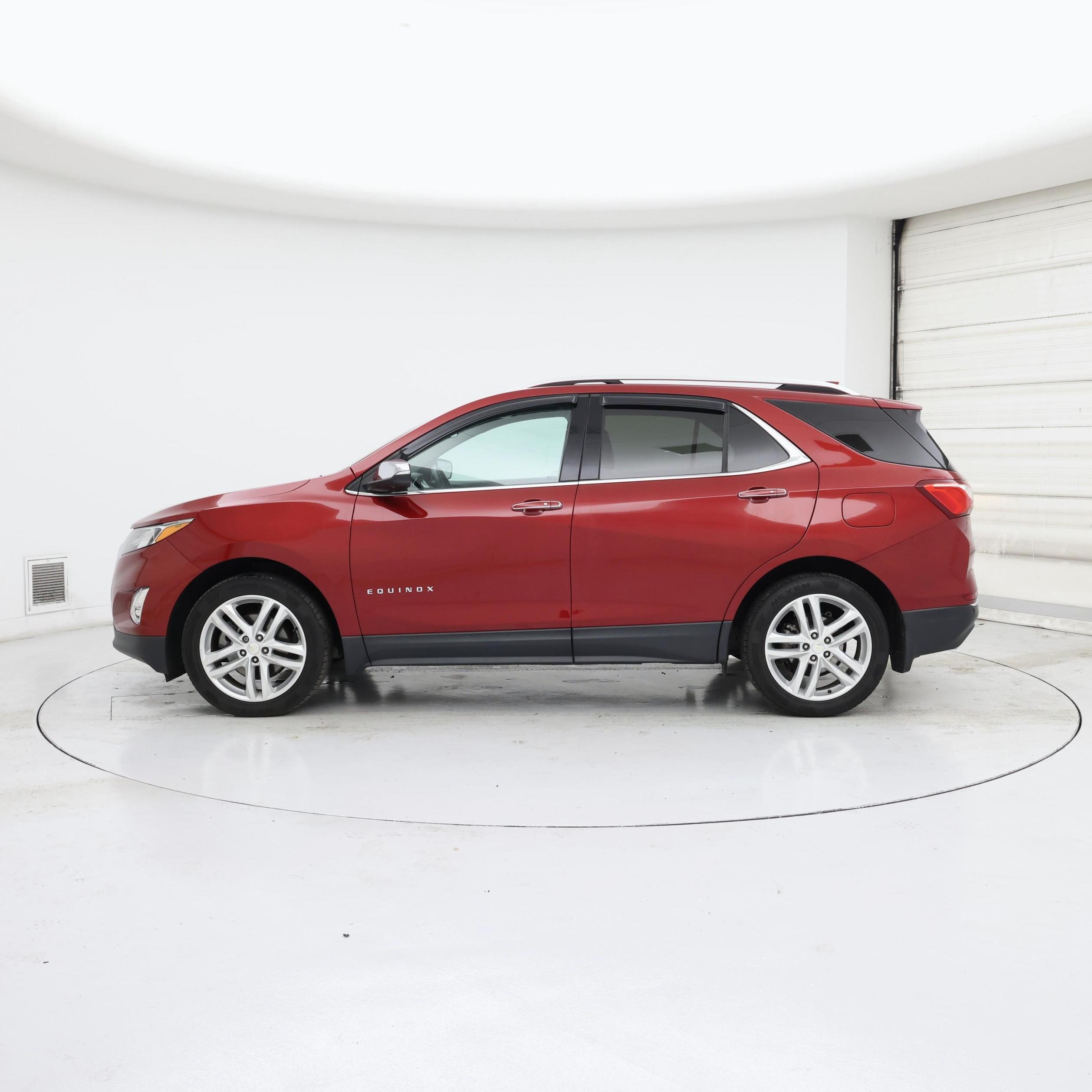 Thumbnail: 2019 Chevrolet Equinox - 3