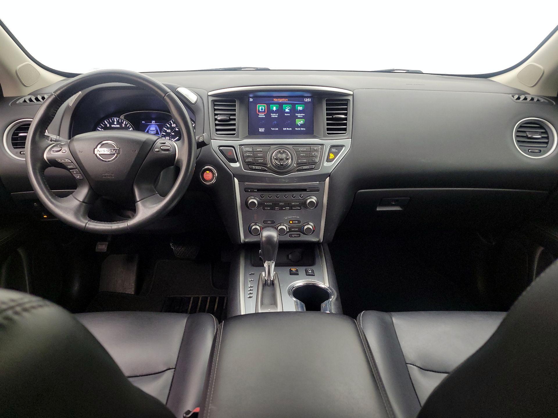 Thumbnail: 2017 Nissan Pathfinder - 9