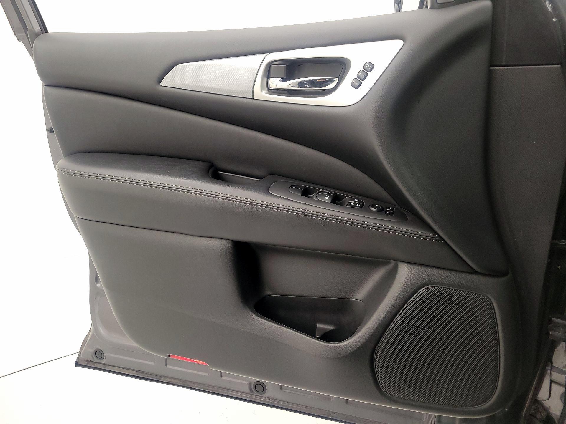 Thumbnail: 2017 Nissan Pathfinder - 12