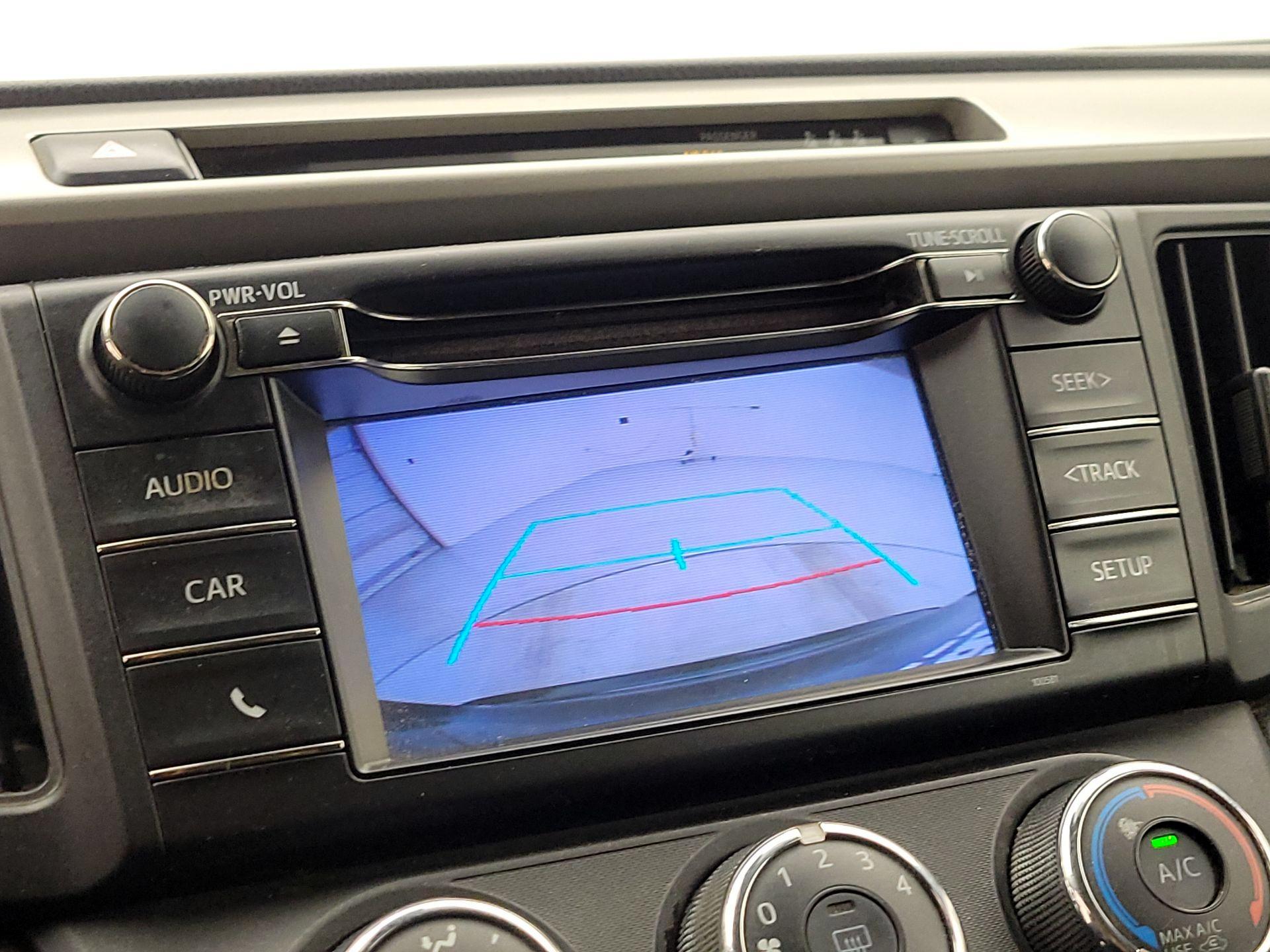 Thumbnail: 2018 Toyota RAV4 - 14