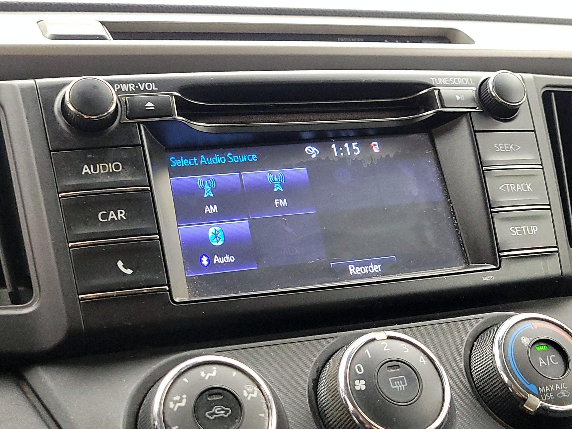 Thumbnail: 2018 Toyota RAV4 - 15