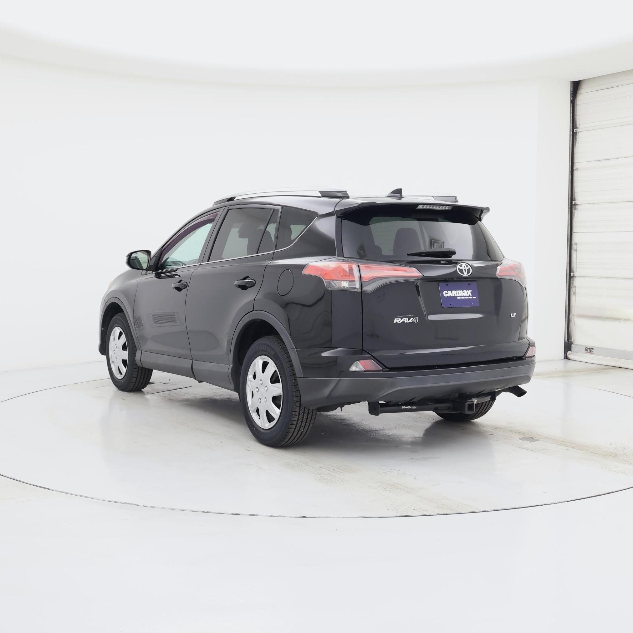 Thumbnail: 2018 Toyota RAV4 - 2