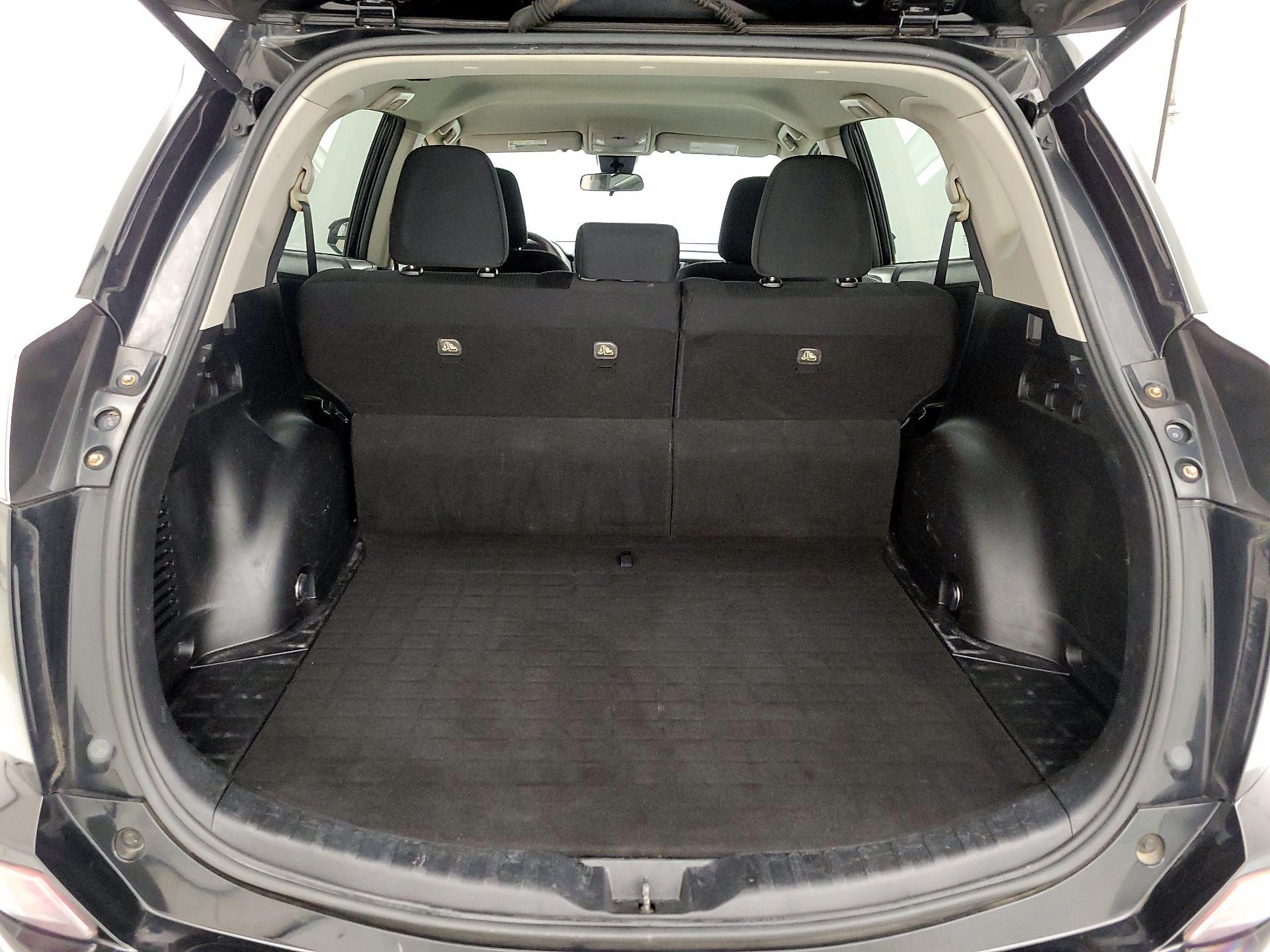 Thumbnail: 2018 Toyota RAV4 - 20