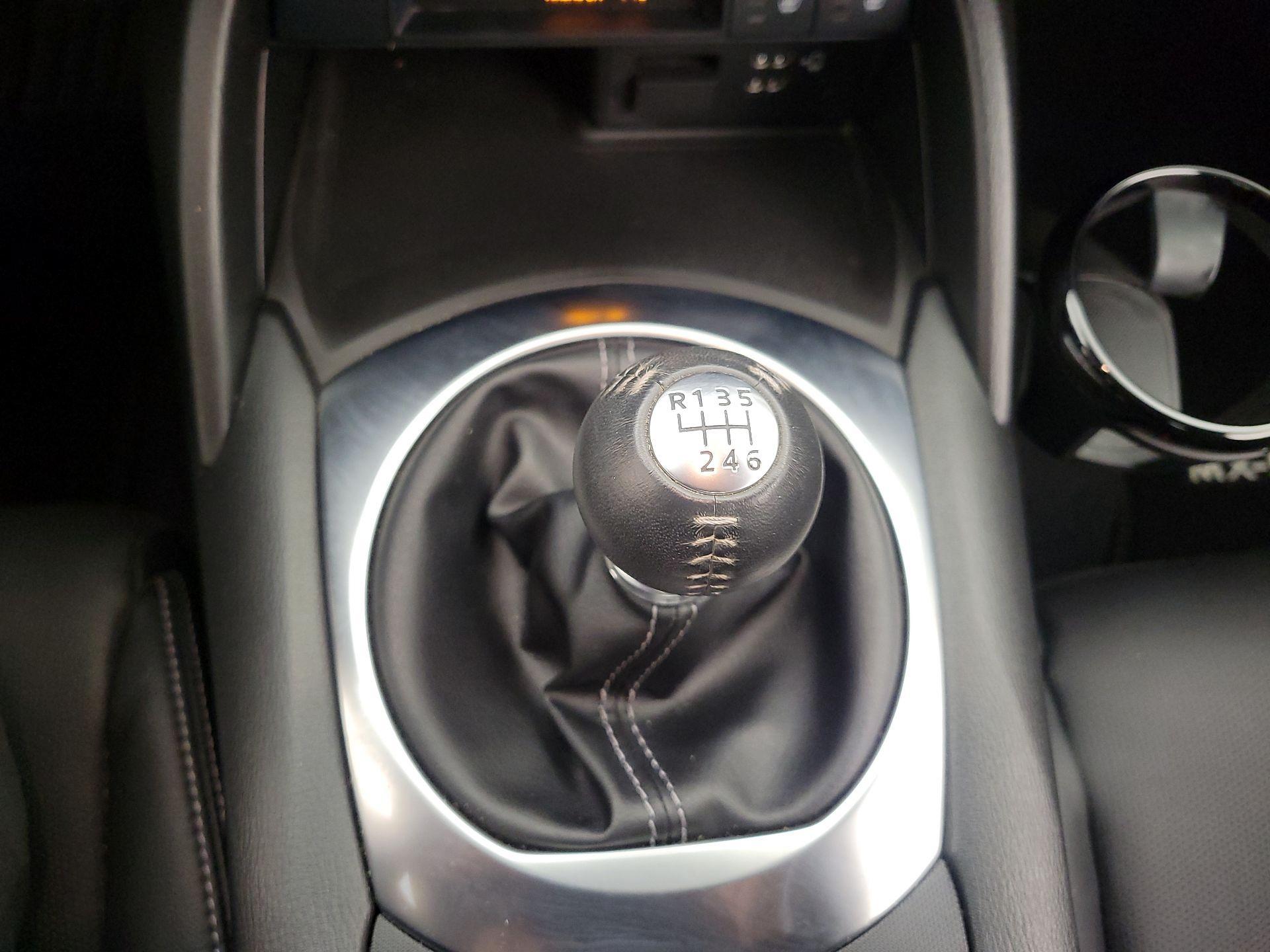 Thumbnail: 2023 Mazda MX-5 Miata - 18