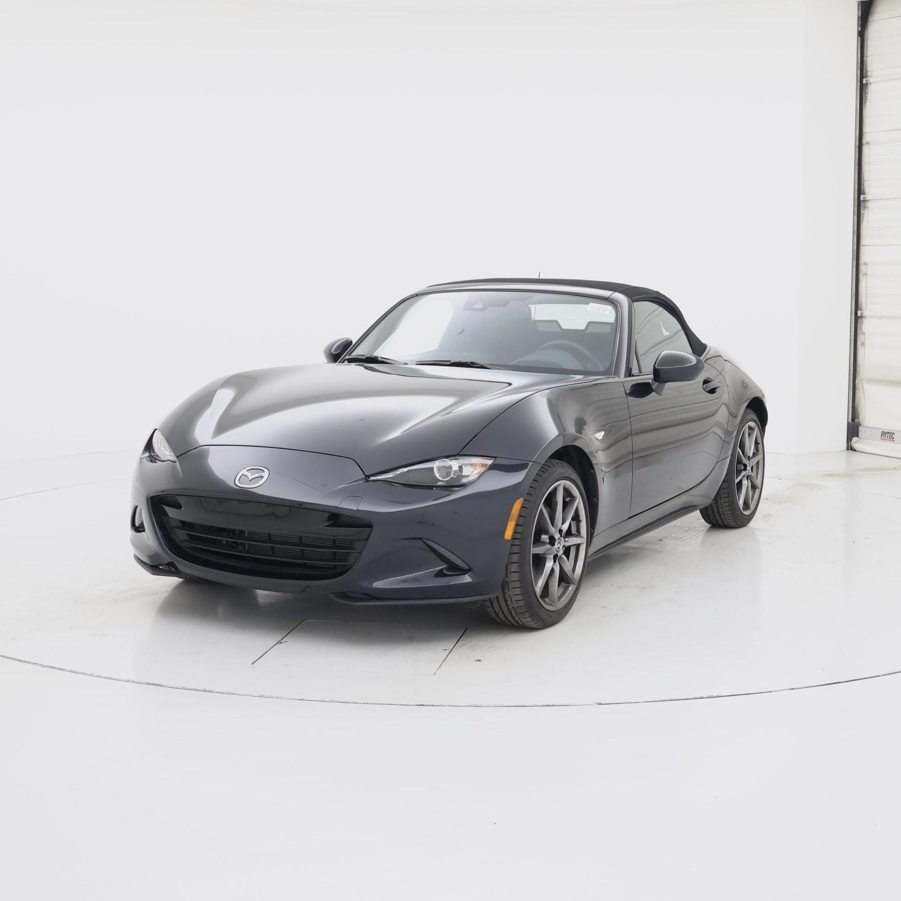 Thumbnail: 2023 Mazda MX-5 Miata - 4