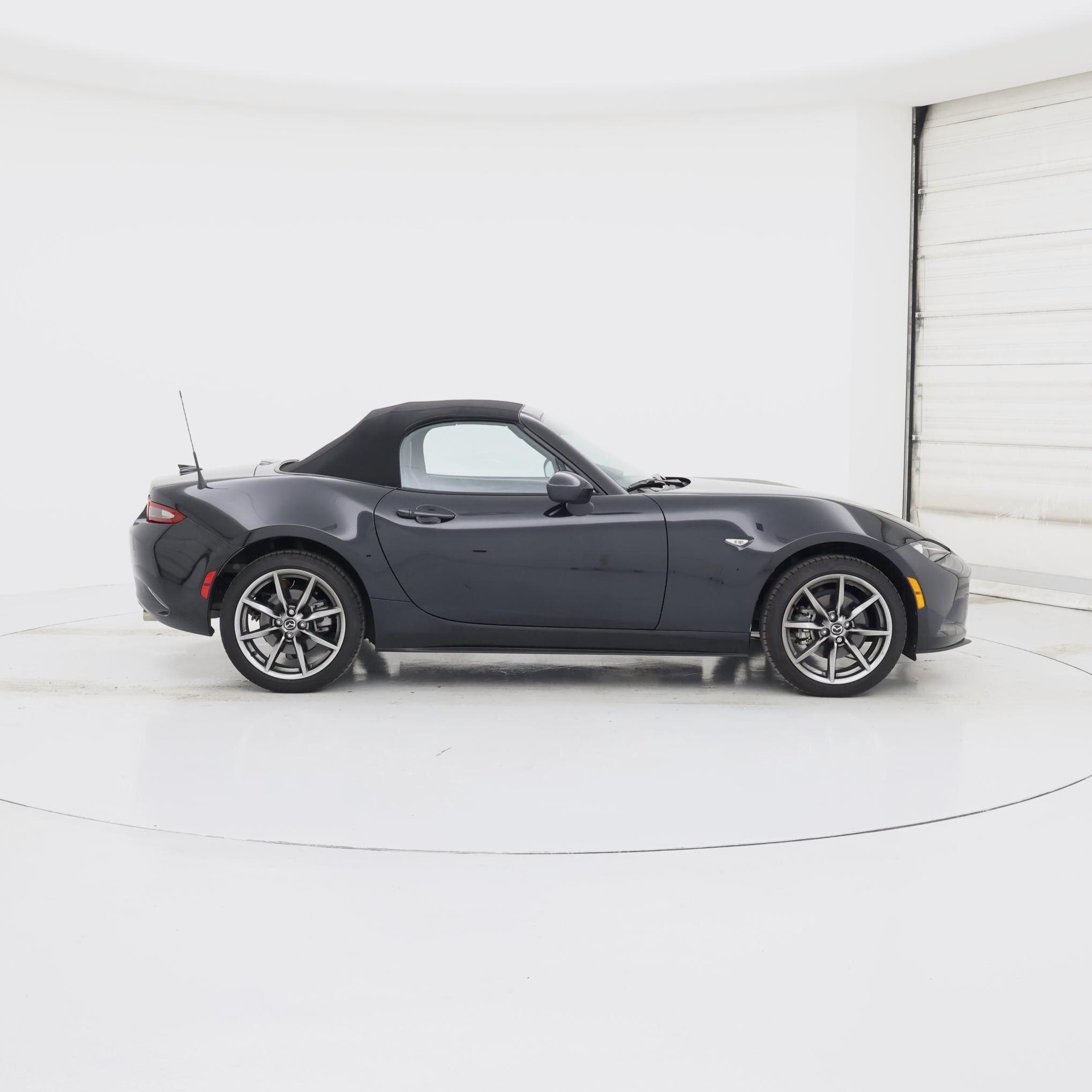 Thumbnail: 2023 Mazda MX-5 Miata - 7