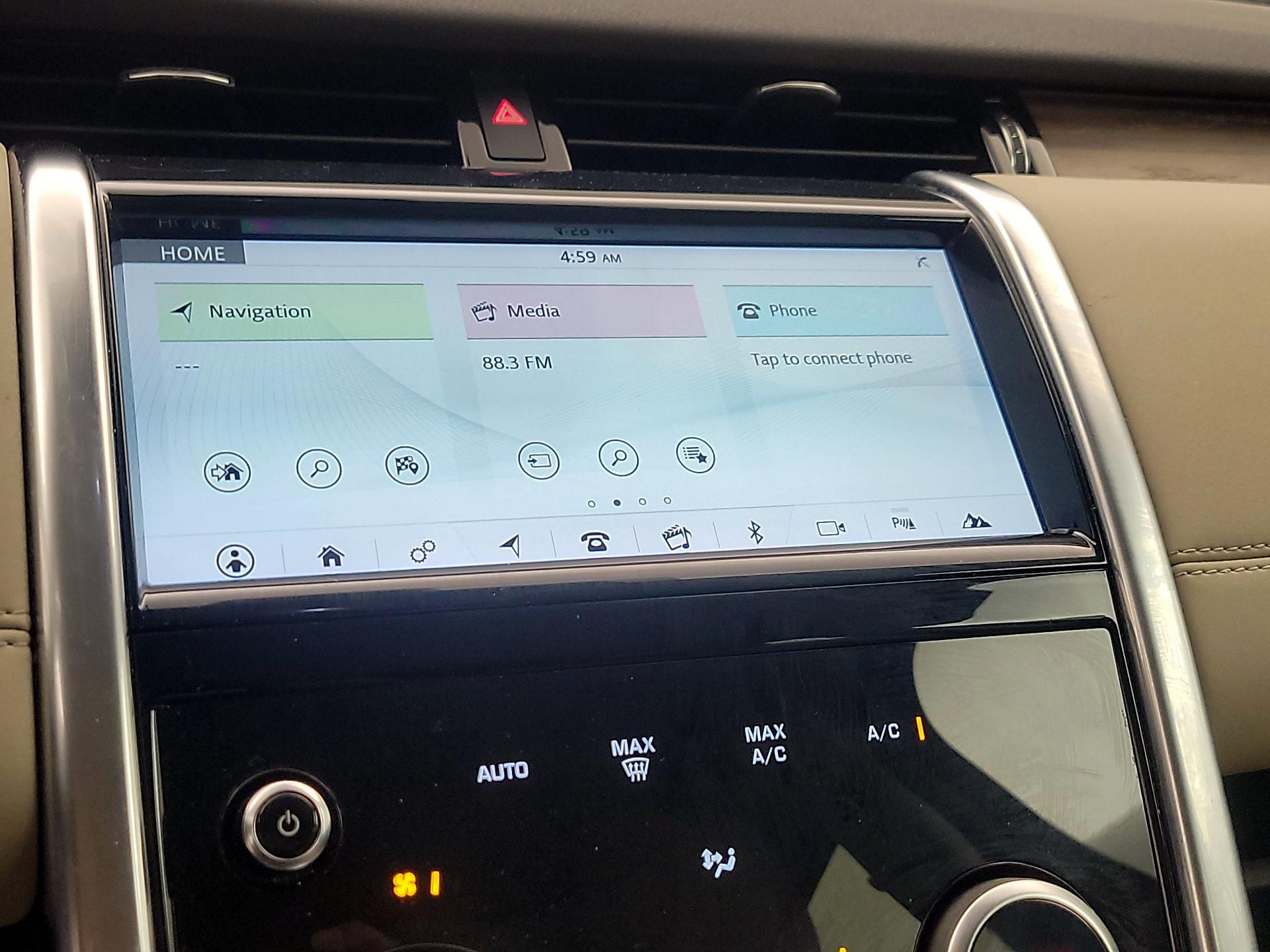 Thumbnail: 2020 Land Rover Discovery Sport - 15