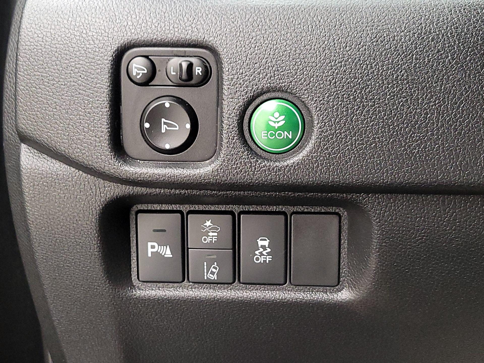 Thumbnail: 2020 Honda Pilot - 13