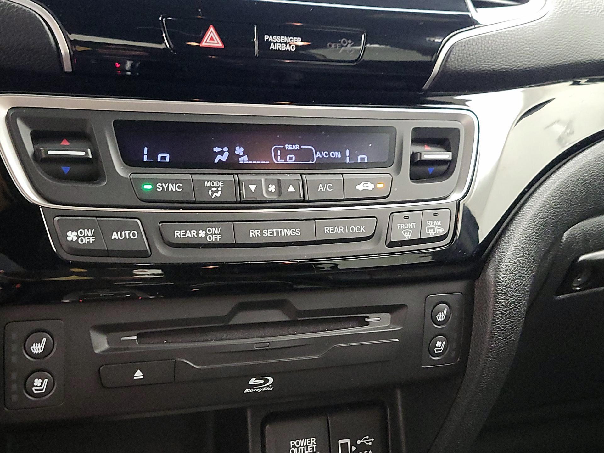 Thumbnail: 2020 Honda Pilot - 16