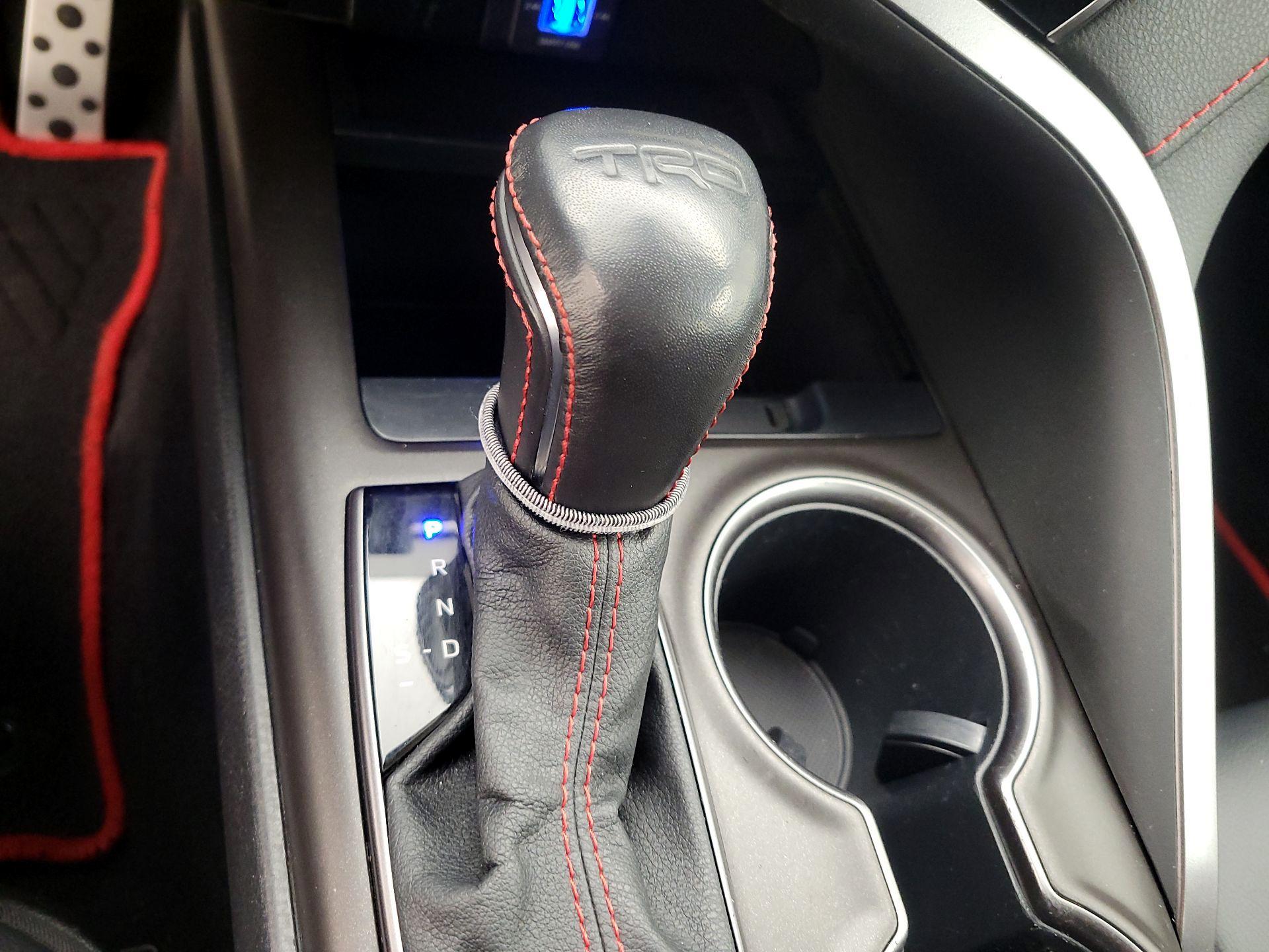 Thumbnail: 2022 Toyota Camry - 15