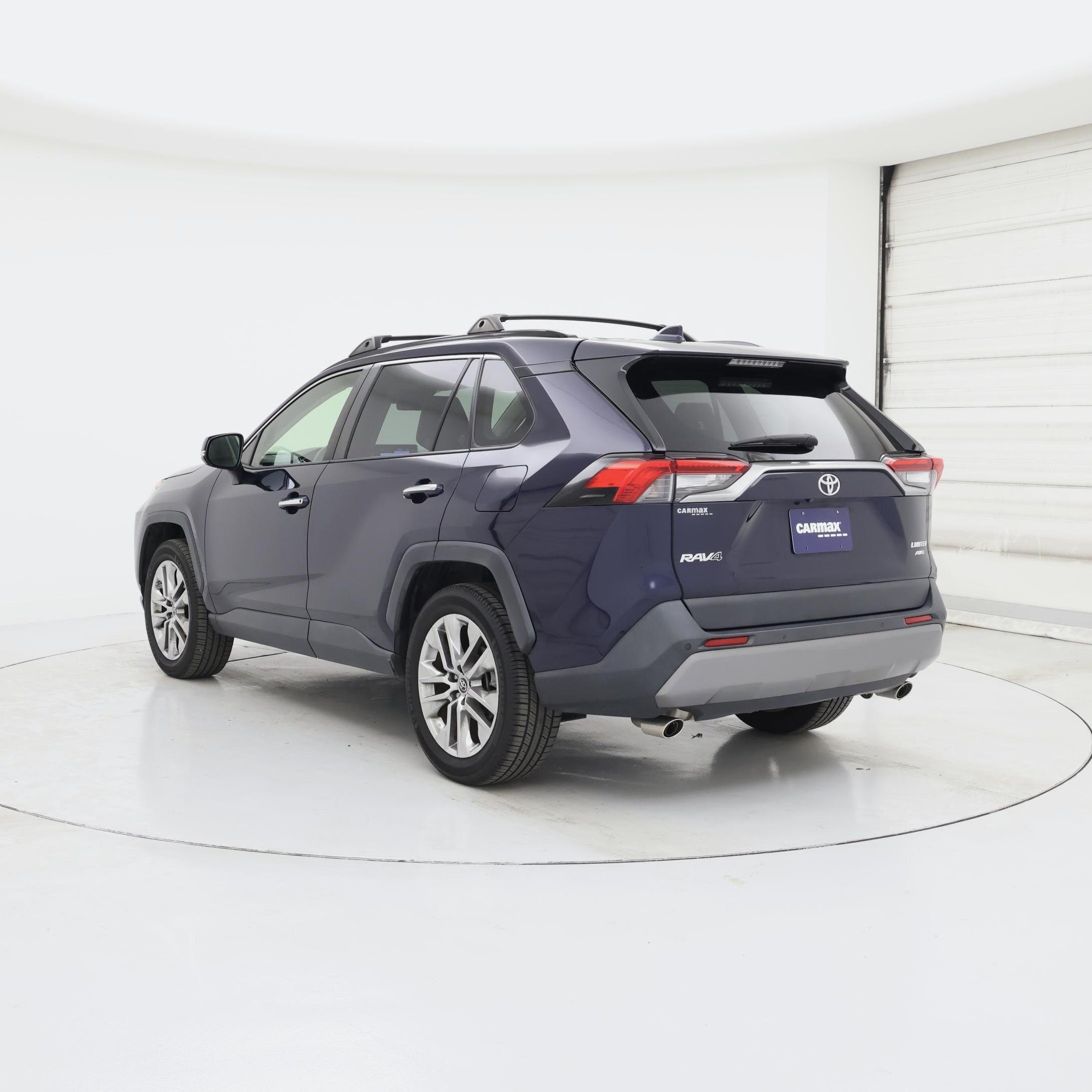 Thumbnail: 2019 Toyota RAV4 - 2