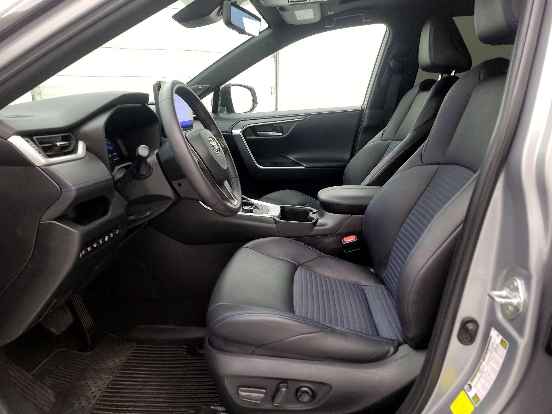 Thumbnail: 2023 Toyota RAV4 - 11