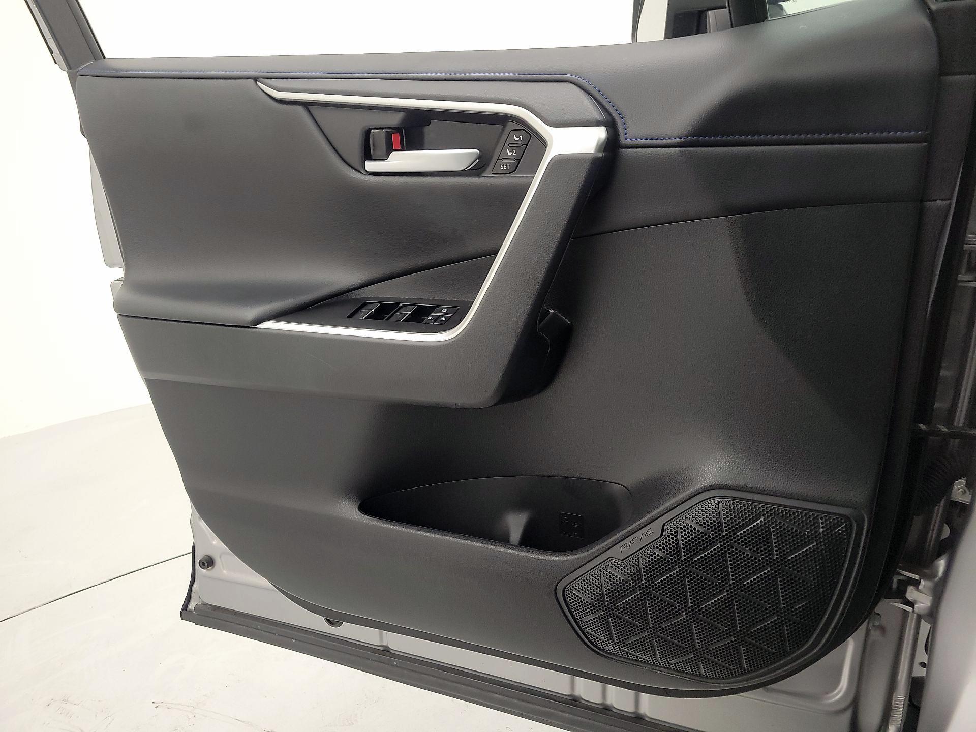 Thumbnail: 2023 Toyota RAV4 - 12