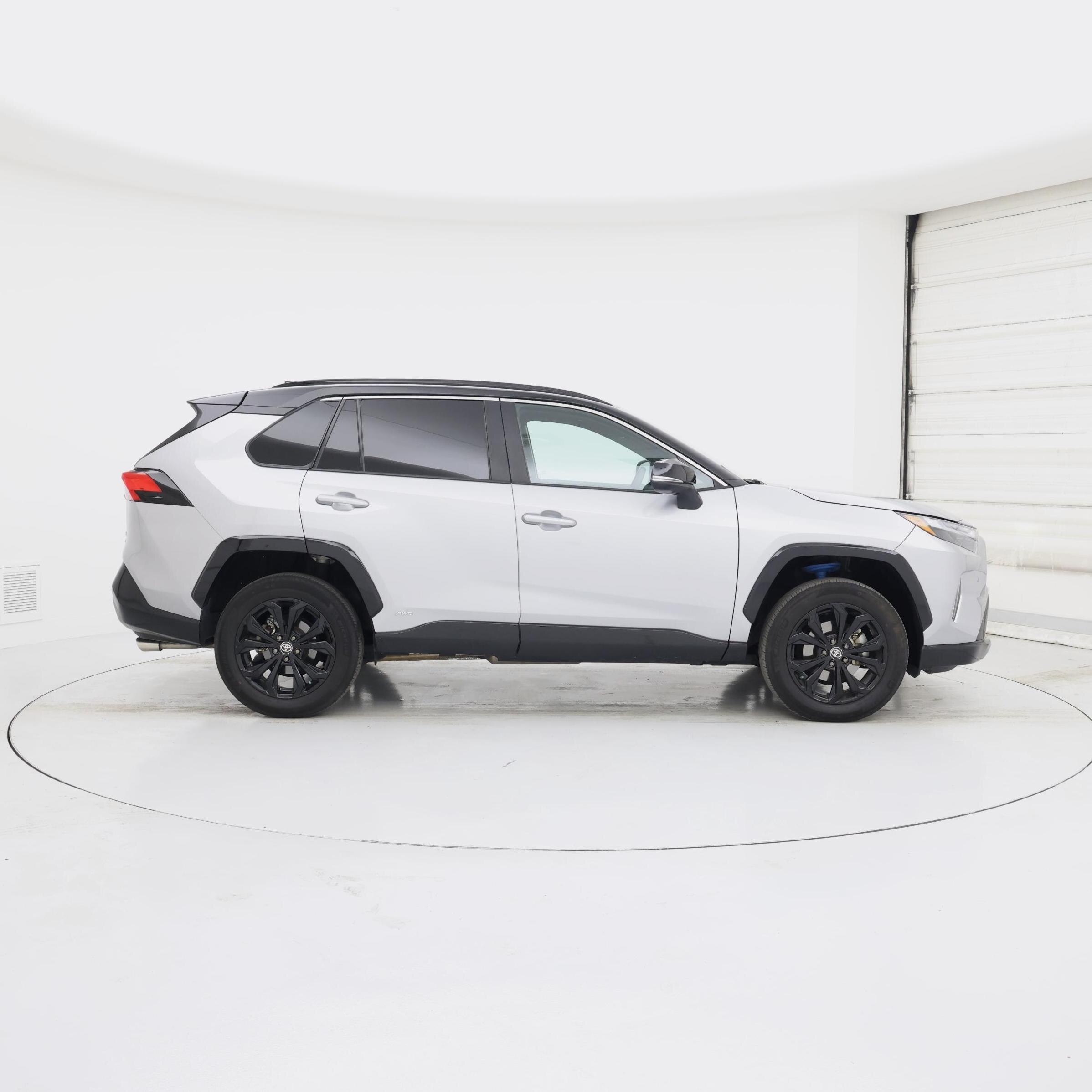 Thumbnail: 2023 Toyota RAV4 - 7