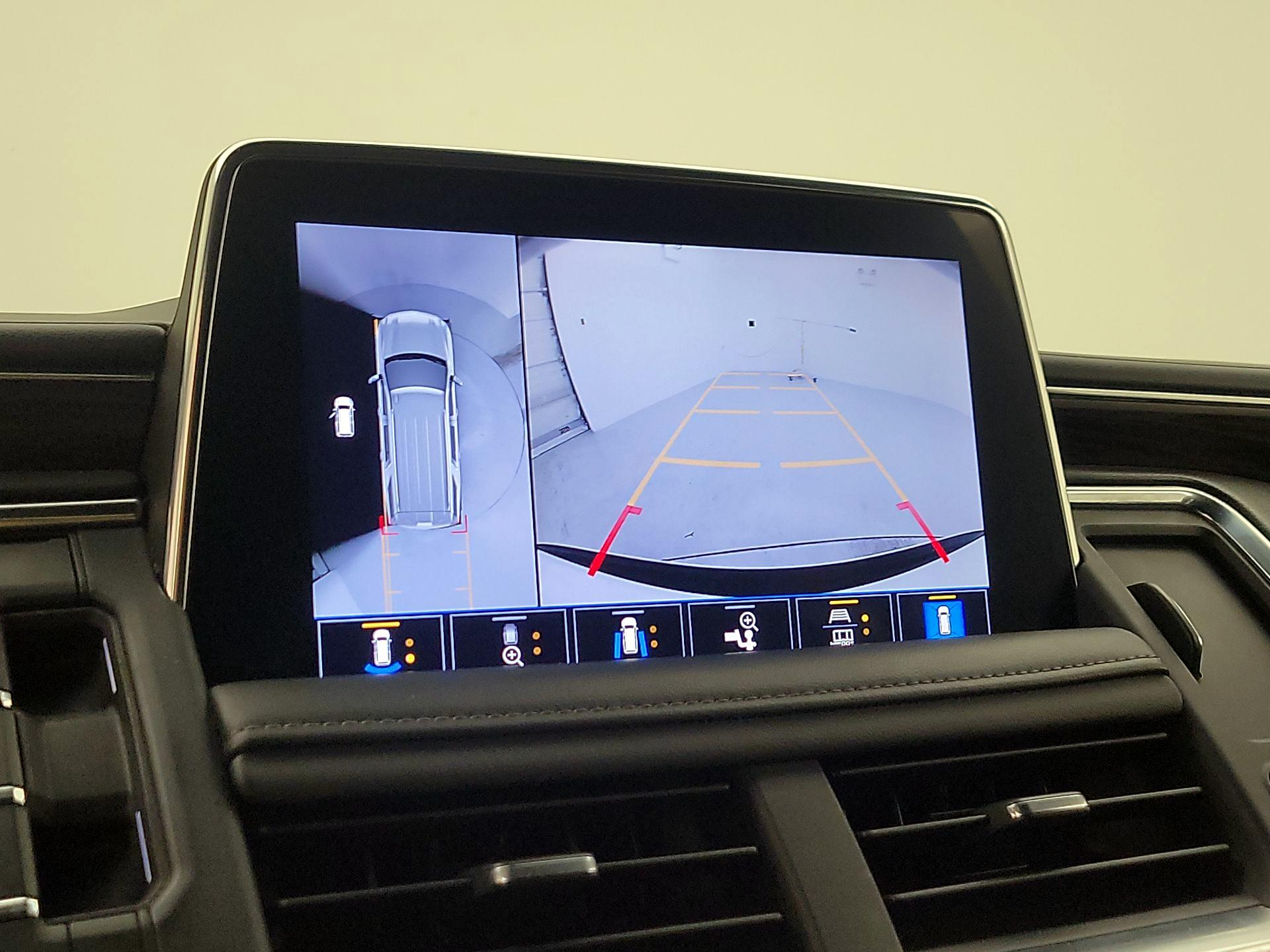 Thumbnail: 2021 Chevrolet Tahoe - 14