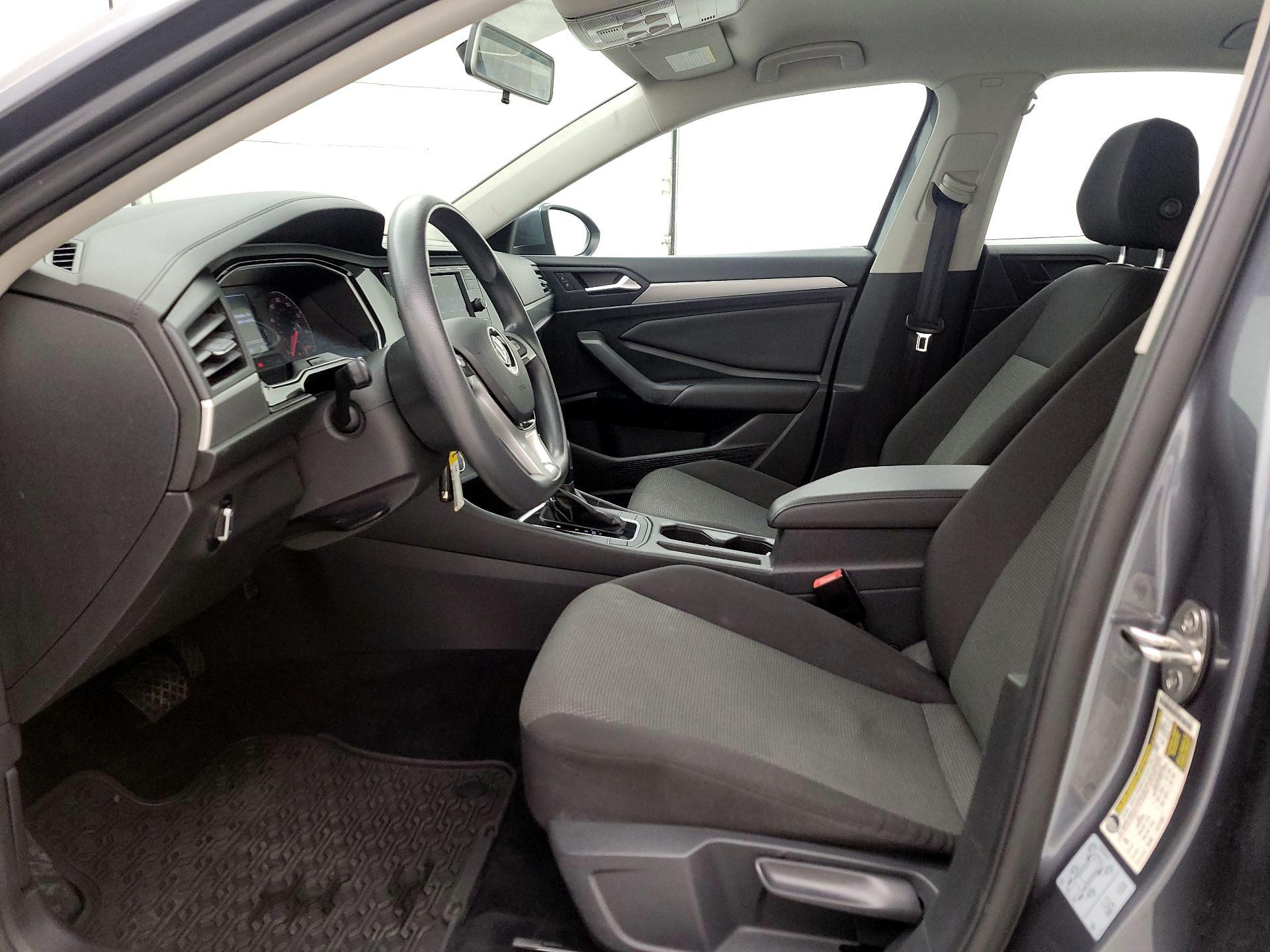 Thumbnail: 2021 Volkswagen Jetta - 11