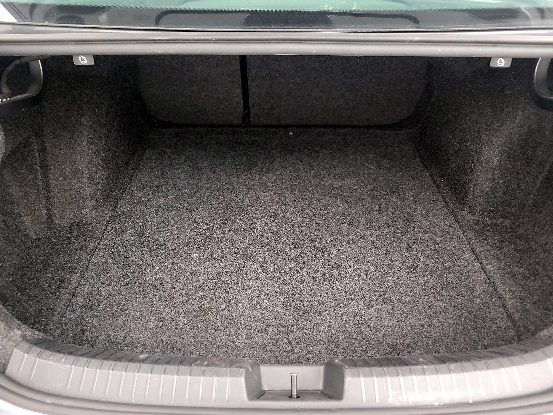 Thumbnail: 2021 Volkswagen Jetta - 20