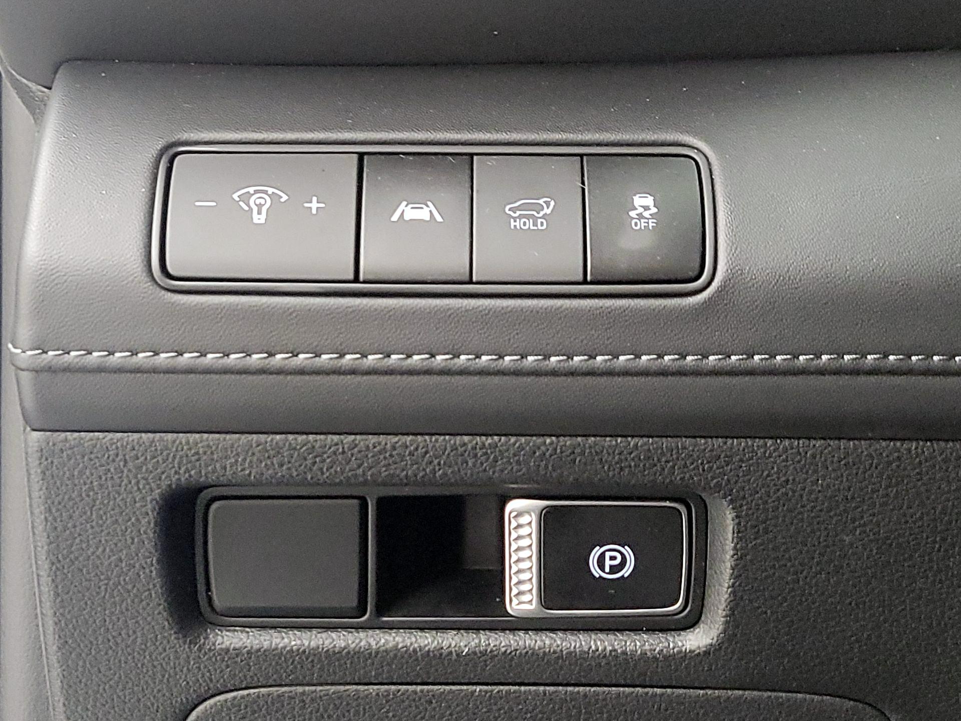 Thumbnail: 2023 Hyundai Santa Fe - 13