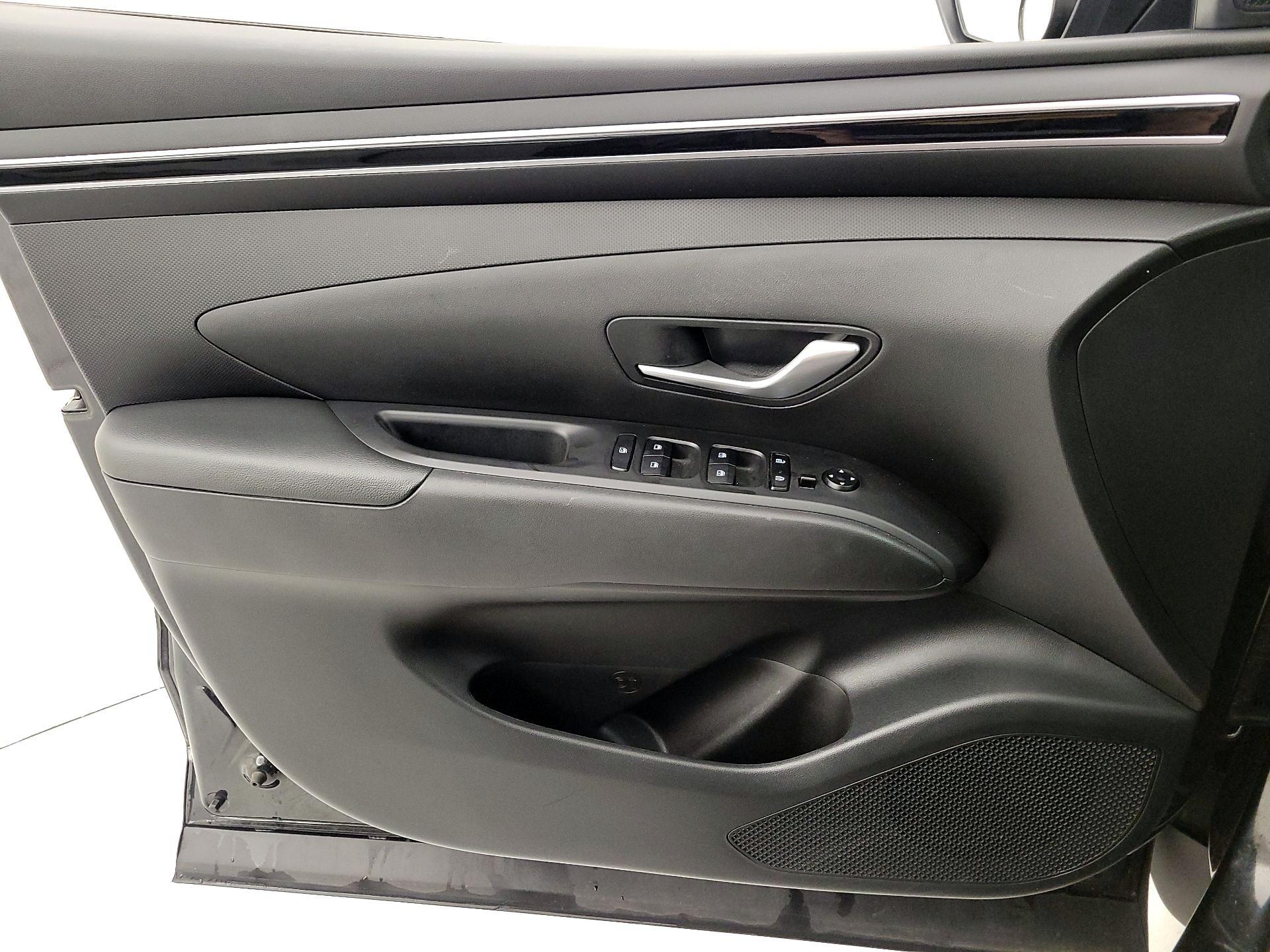 Thumbnail: 2023 Hyundai Santa Cruz - 12