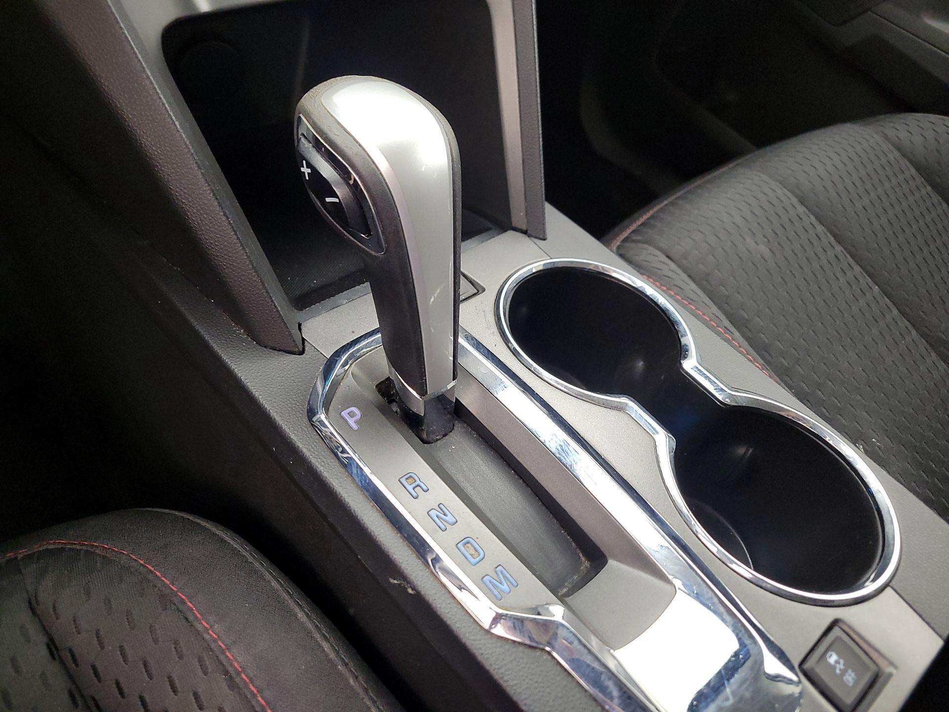 Thumbnail: 2015 Chevrolet Equinox - 15