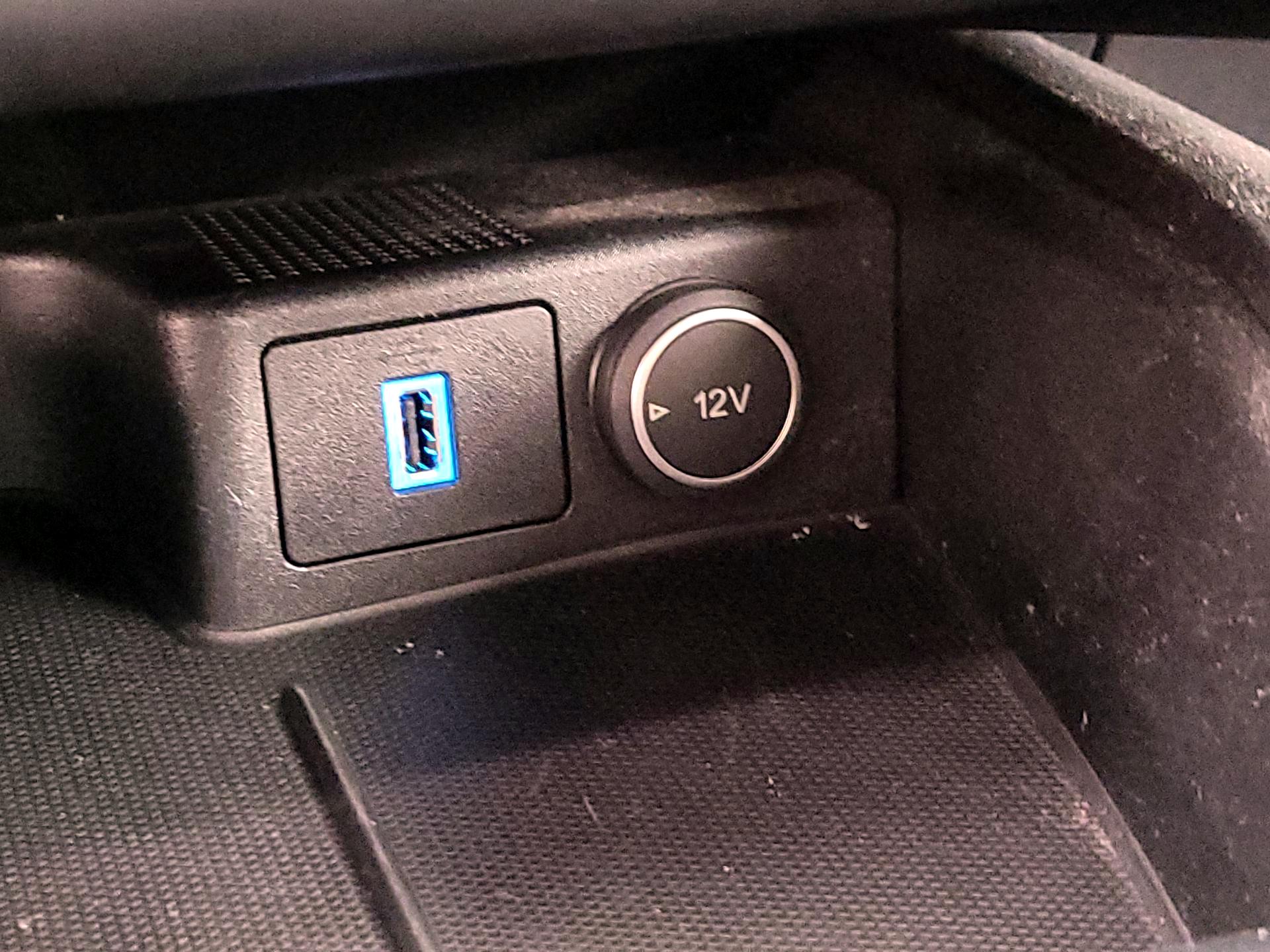 Thumbnail: 2020 Ford Escape - 18