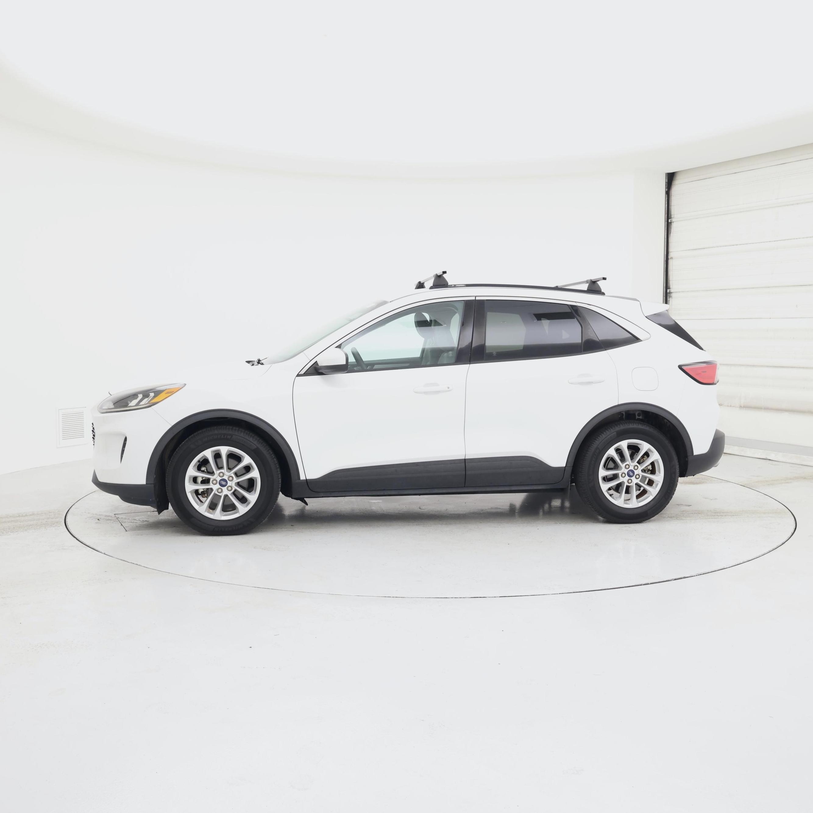 Thumbnail: 2020 Ford Escape - 3