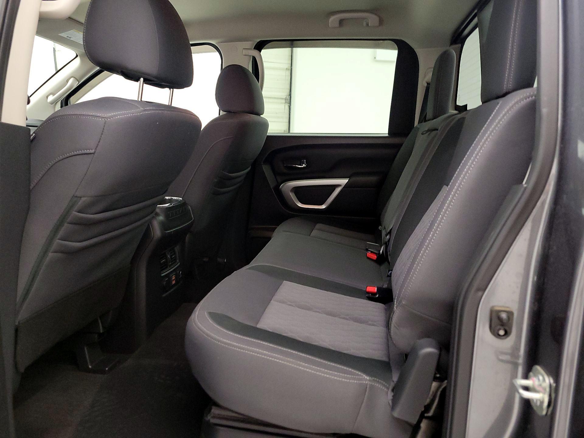 Thumbnail: 2020 Nissan Titan - 19