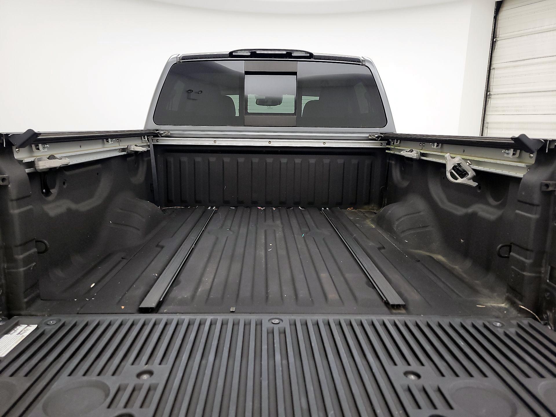 Thumbnail: 2020 Nissan Titan - 20