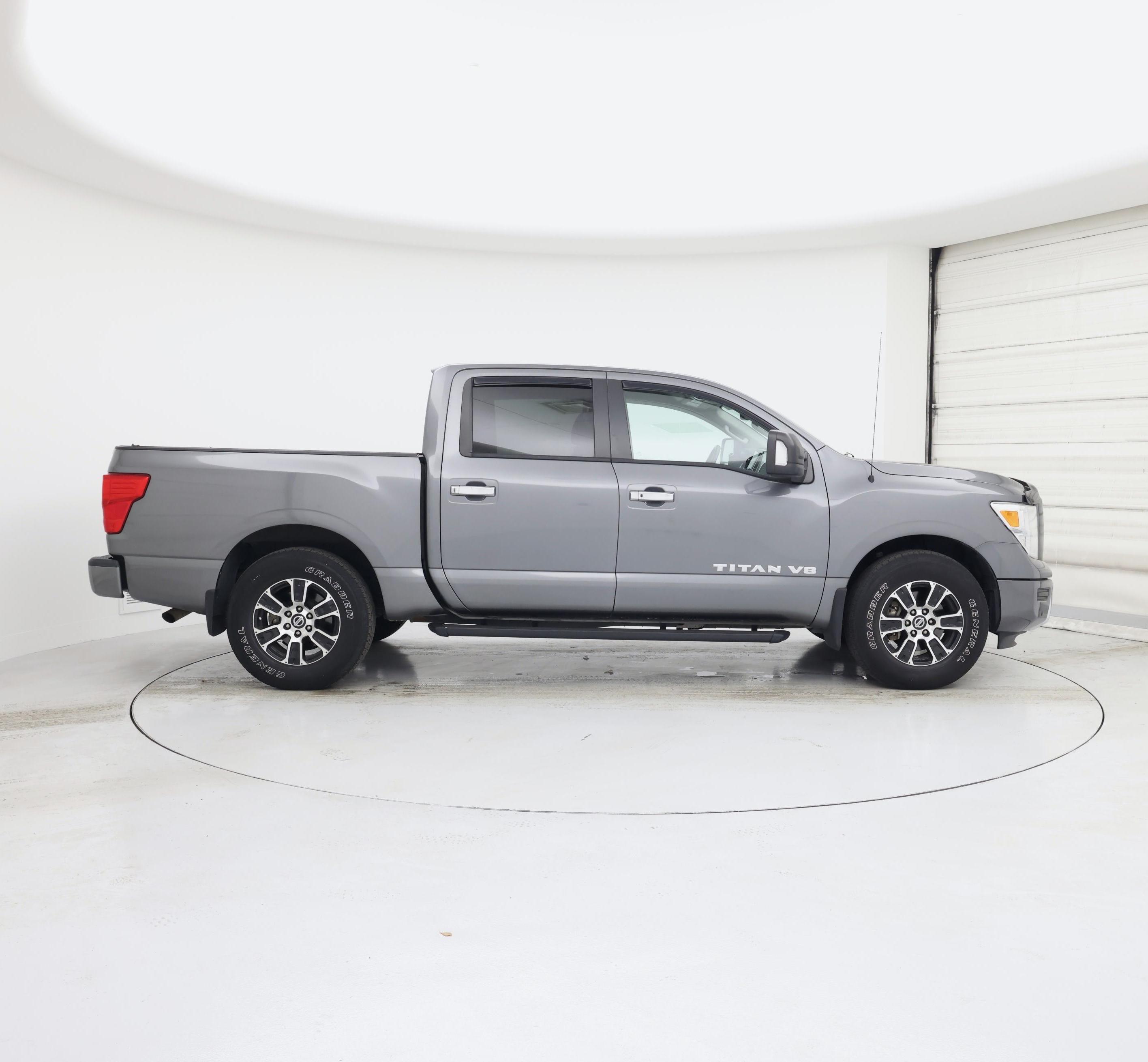 Thumbnail: 2020 Nissan Titan - 7