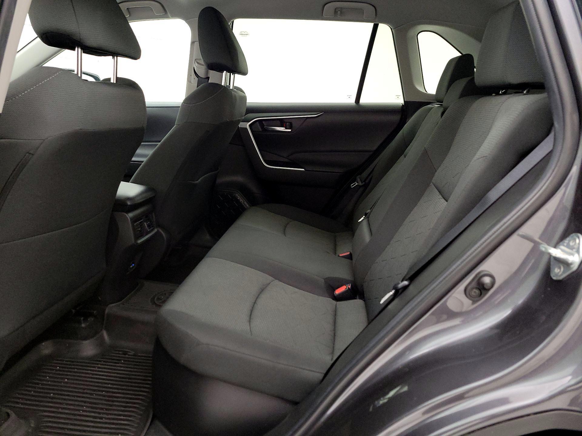 Thumbnail: 2022 Toyota RAV4 - 19