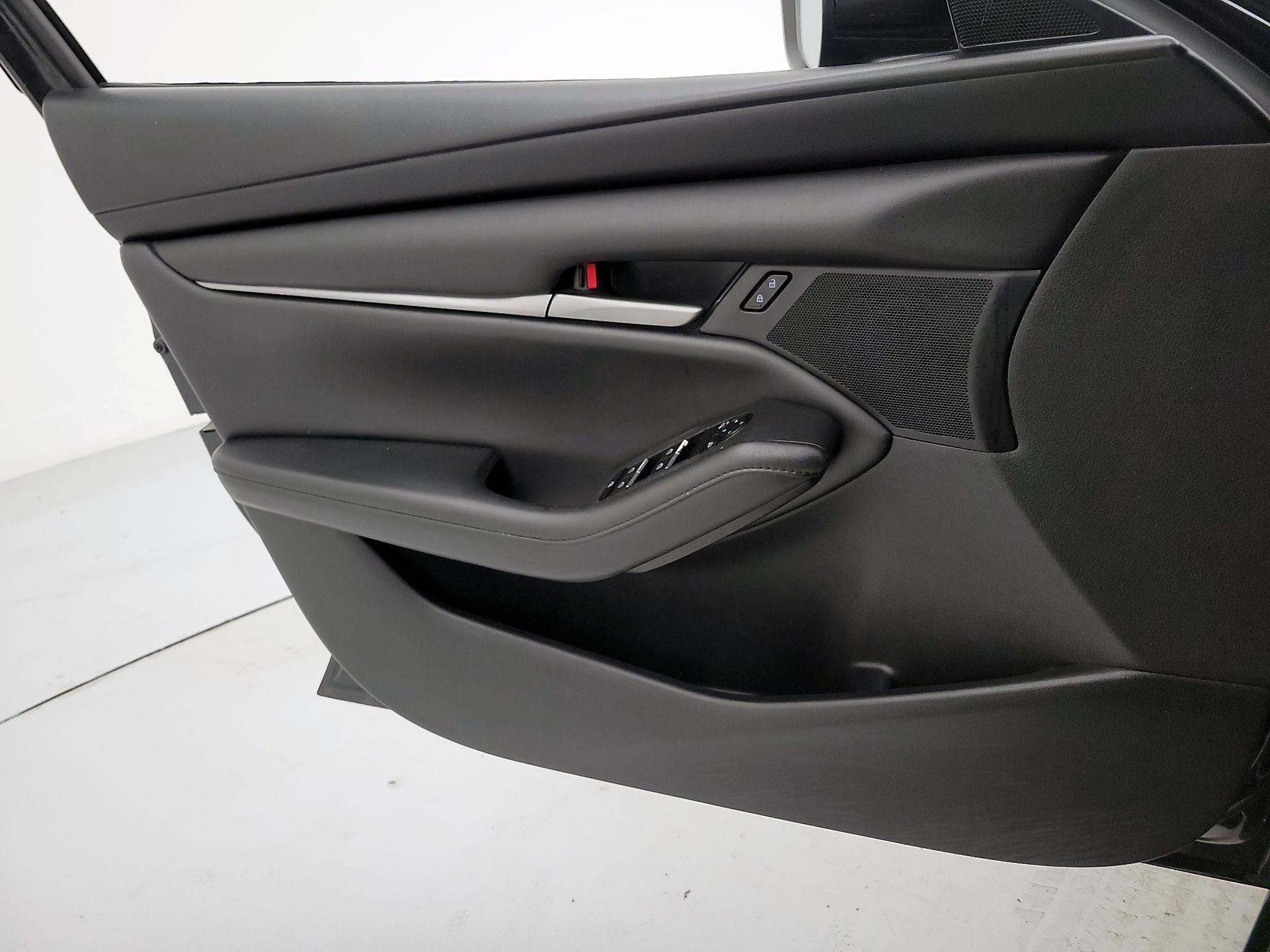 Thumbnail: 2020 Mazda Mazda3 - 12