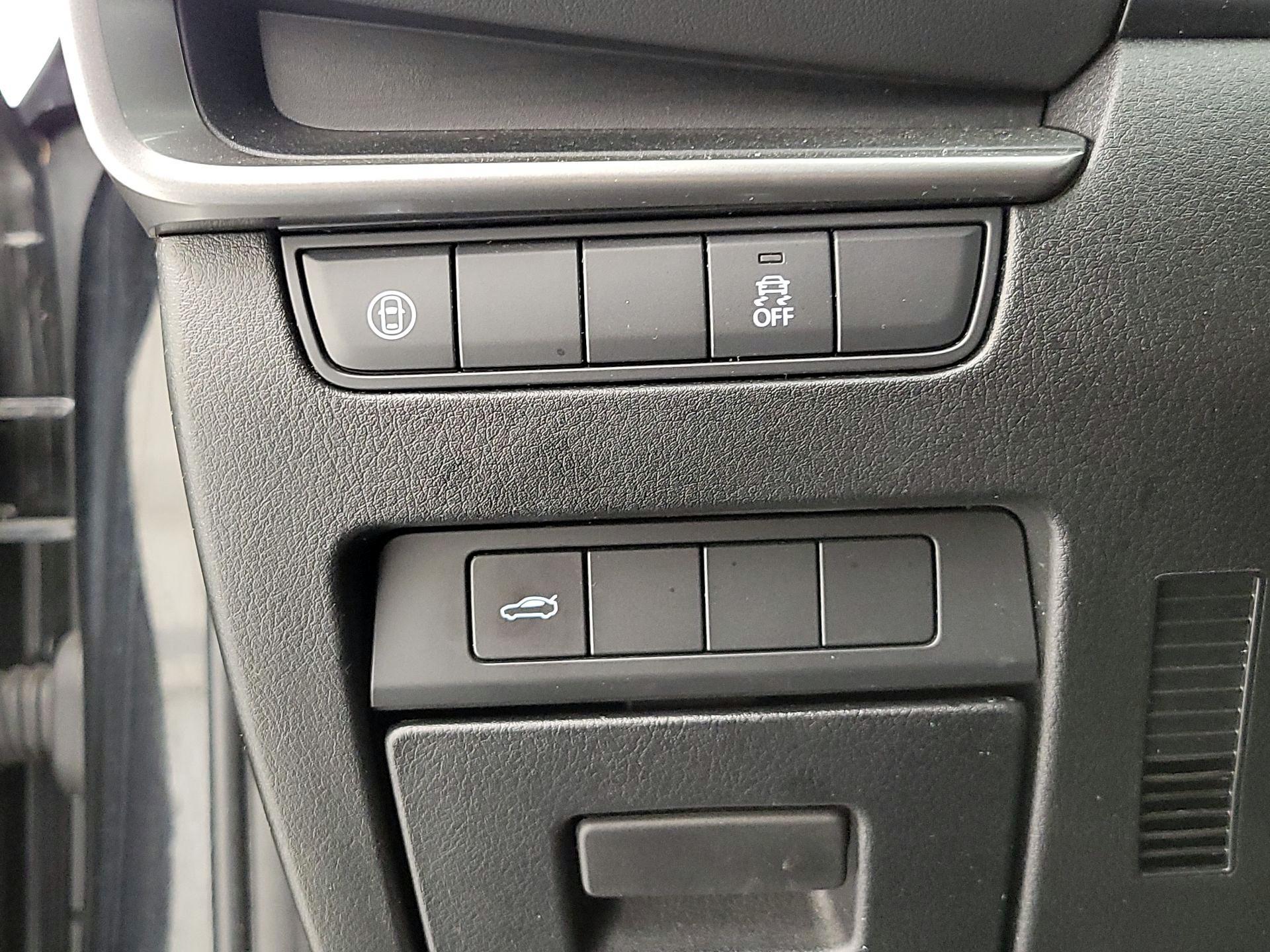 Thumbnail: 2020 Mazda Mazda3 - 13