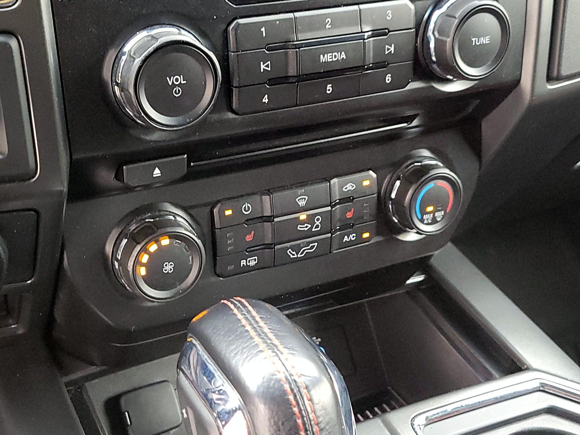 Thumbnail: 2016 Ford F-150 - 16