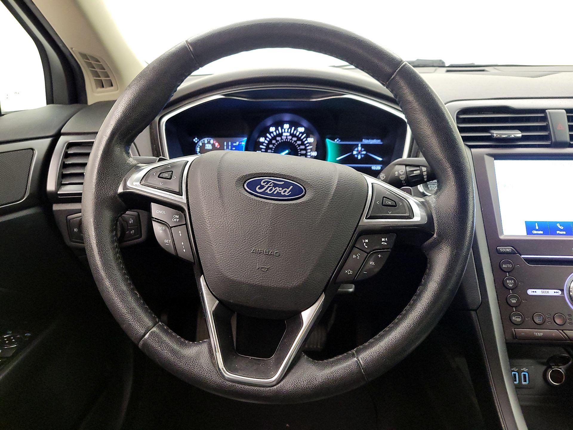 Thumbnail: 2020 Ford Fusion - 10