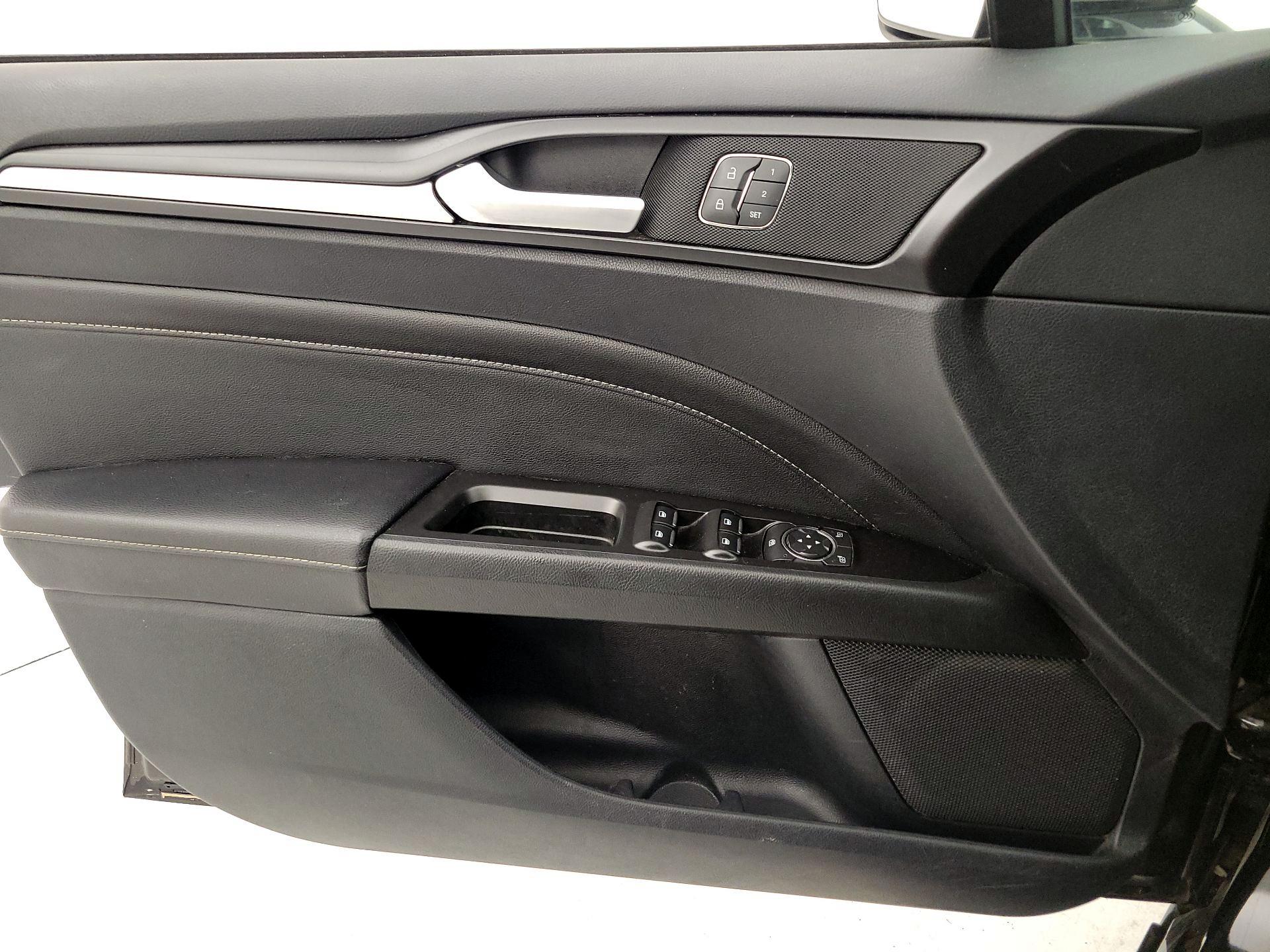 Thumbnail: 2020 Ford Fusion - 12