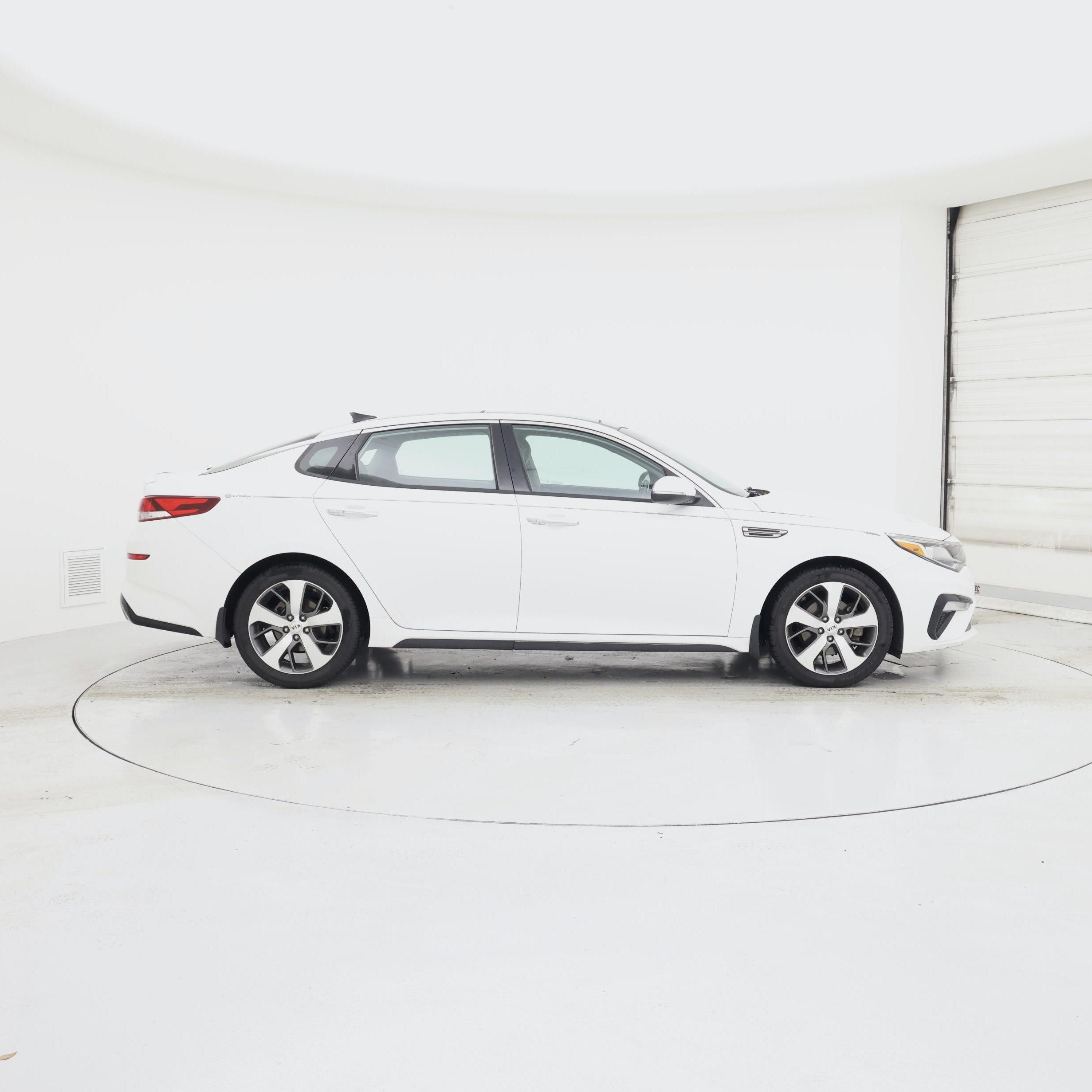 Thumbnail: 2019 Kia Optima - 7