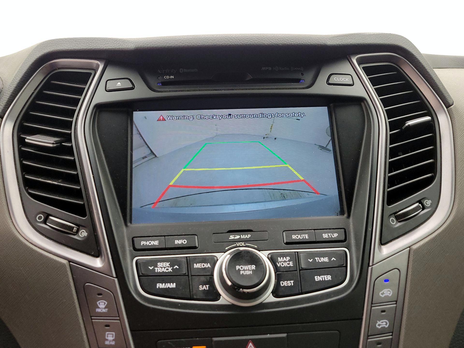 Thumbnail: 2016 Hyundai Santa Fe - 14