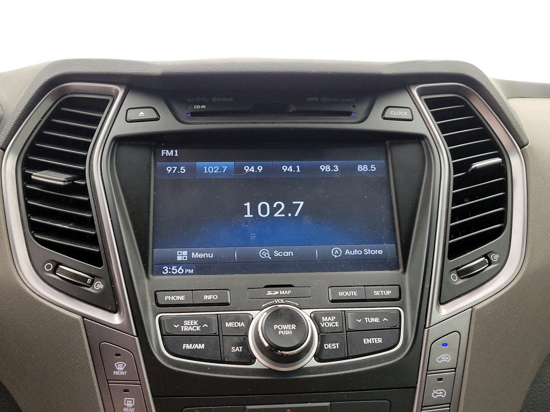 Thumbnail: 2016 Hyundai Santa Fe - 15