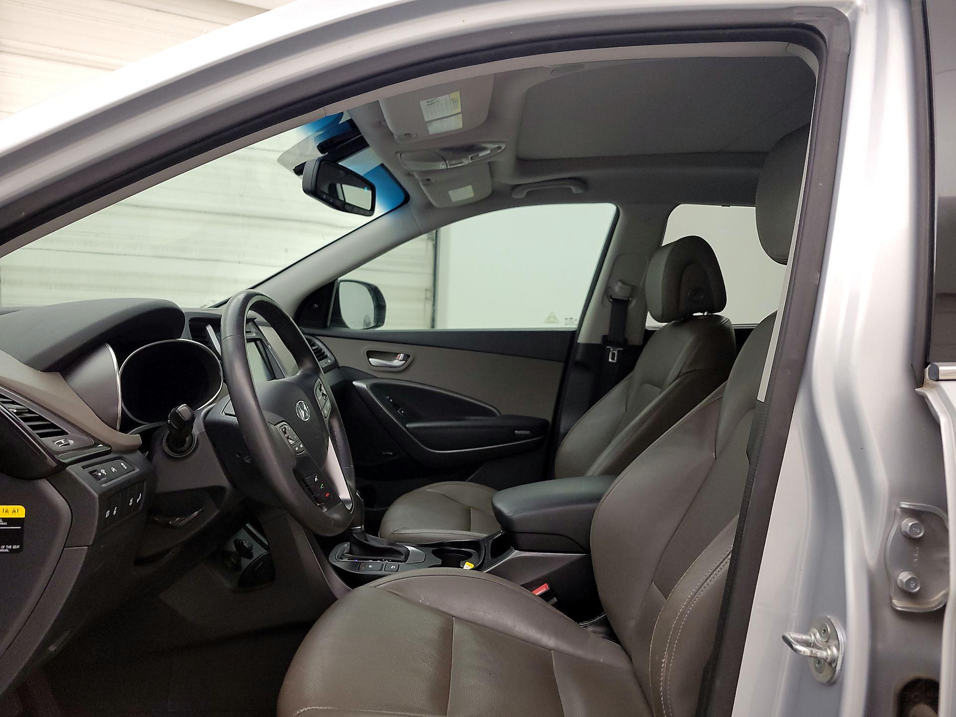 Thumbnail: 2016 Hyundai Santa Fe - 19