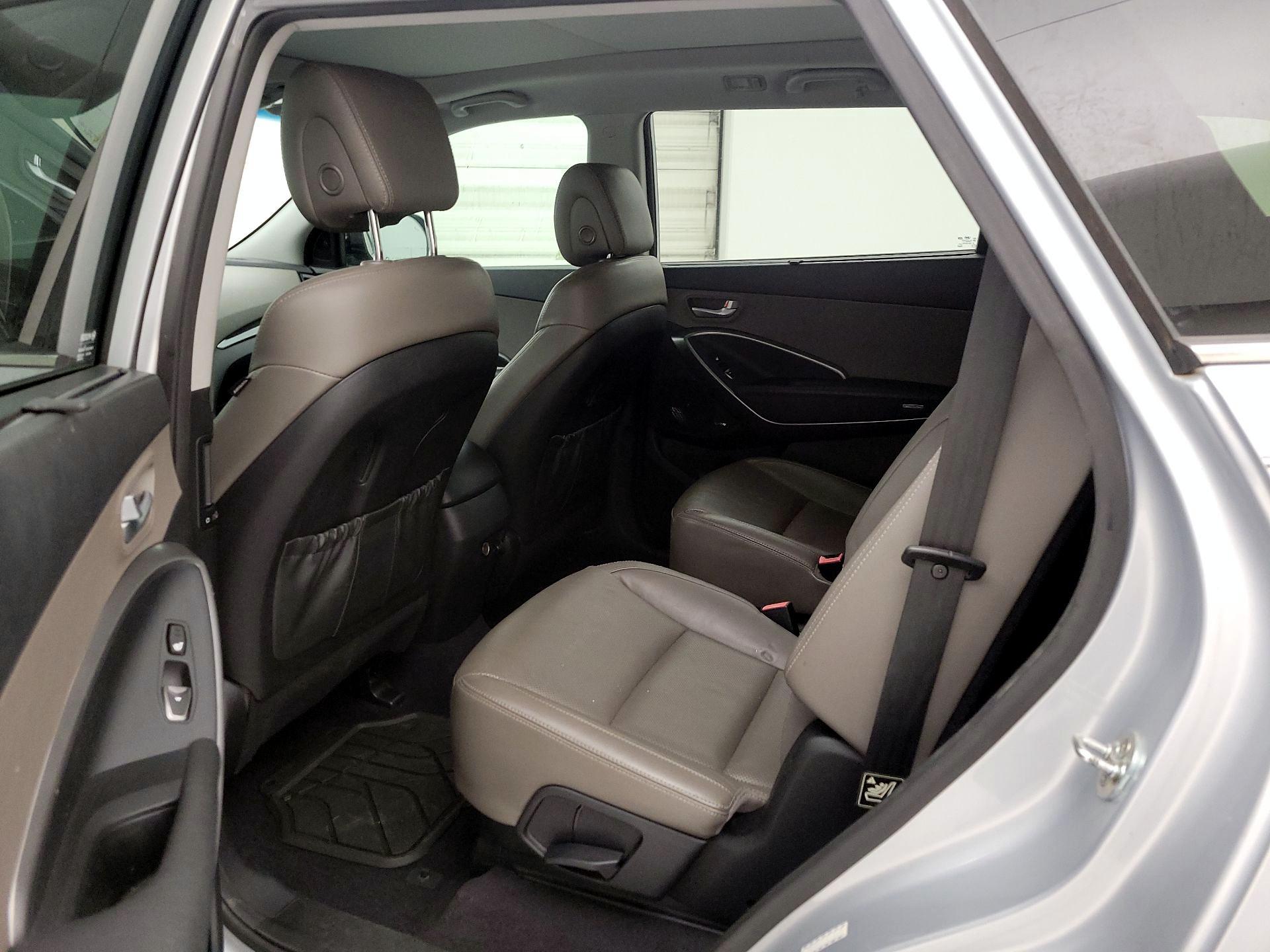 Thumbnail: 2016 Hyundai Santa Fe - 20